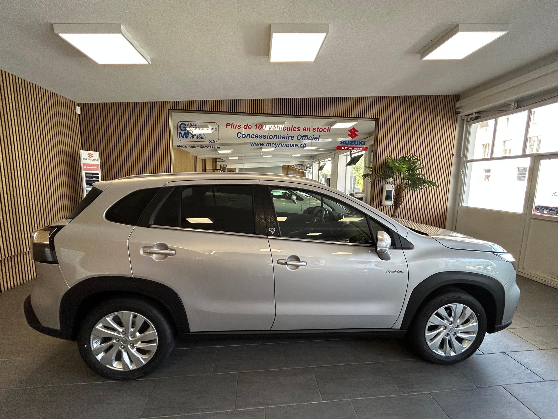 SUZUKI S-Cross 1.4 T Piz Sulai Hybrid 4x4 4 ROUES HIVER OFFERT-image-0