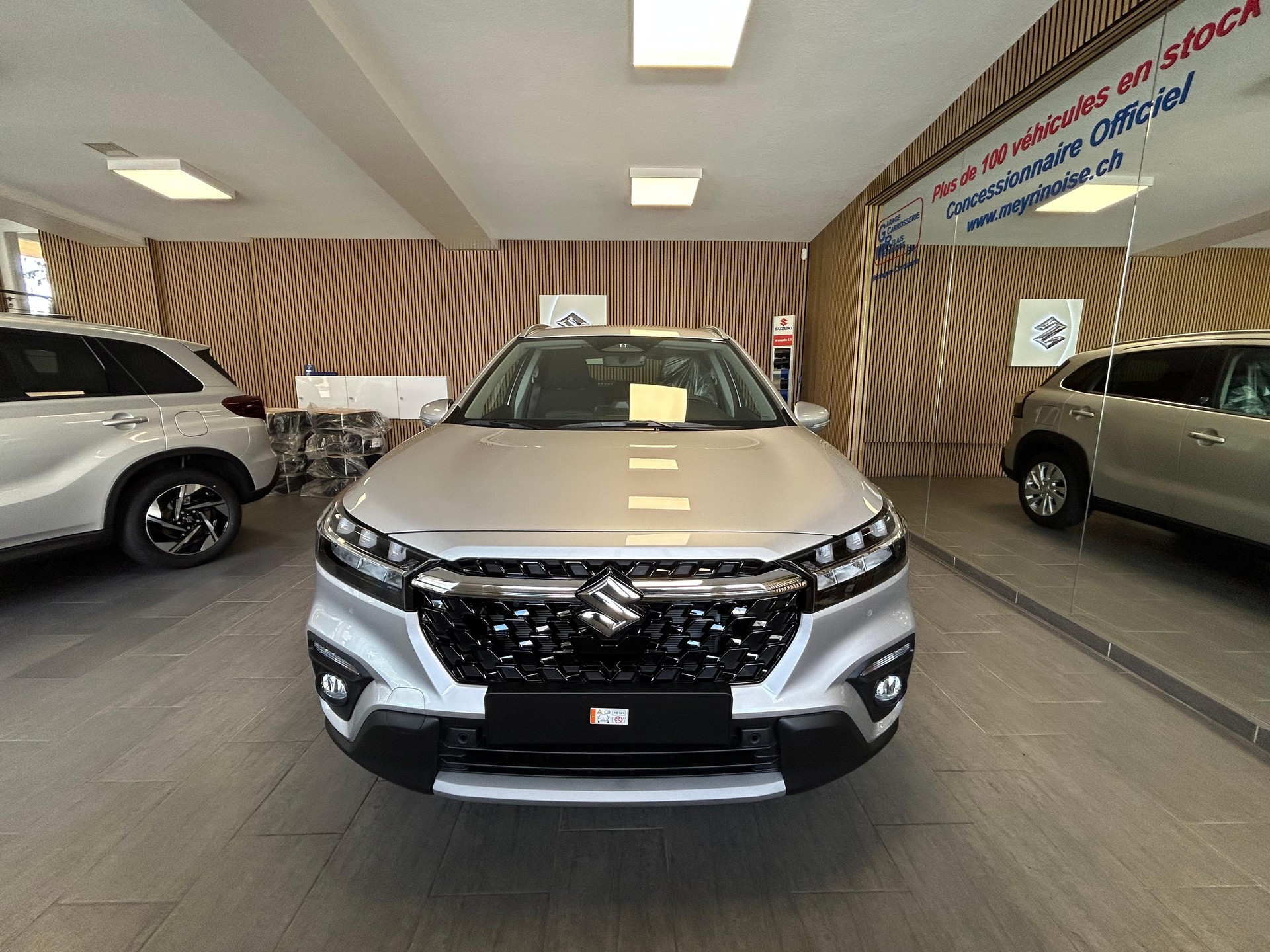 SUZUKI S-Cross 1.4 T Piz Sulai Hybrid 4x4 4 ROUES HIVER OFFERT-image-2