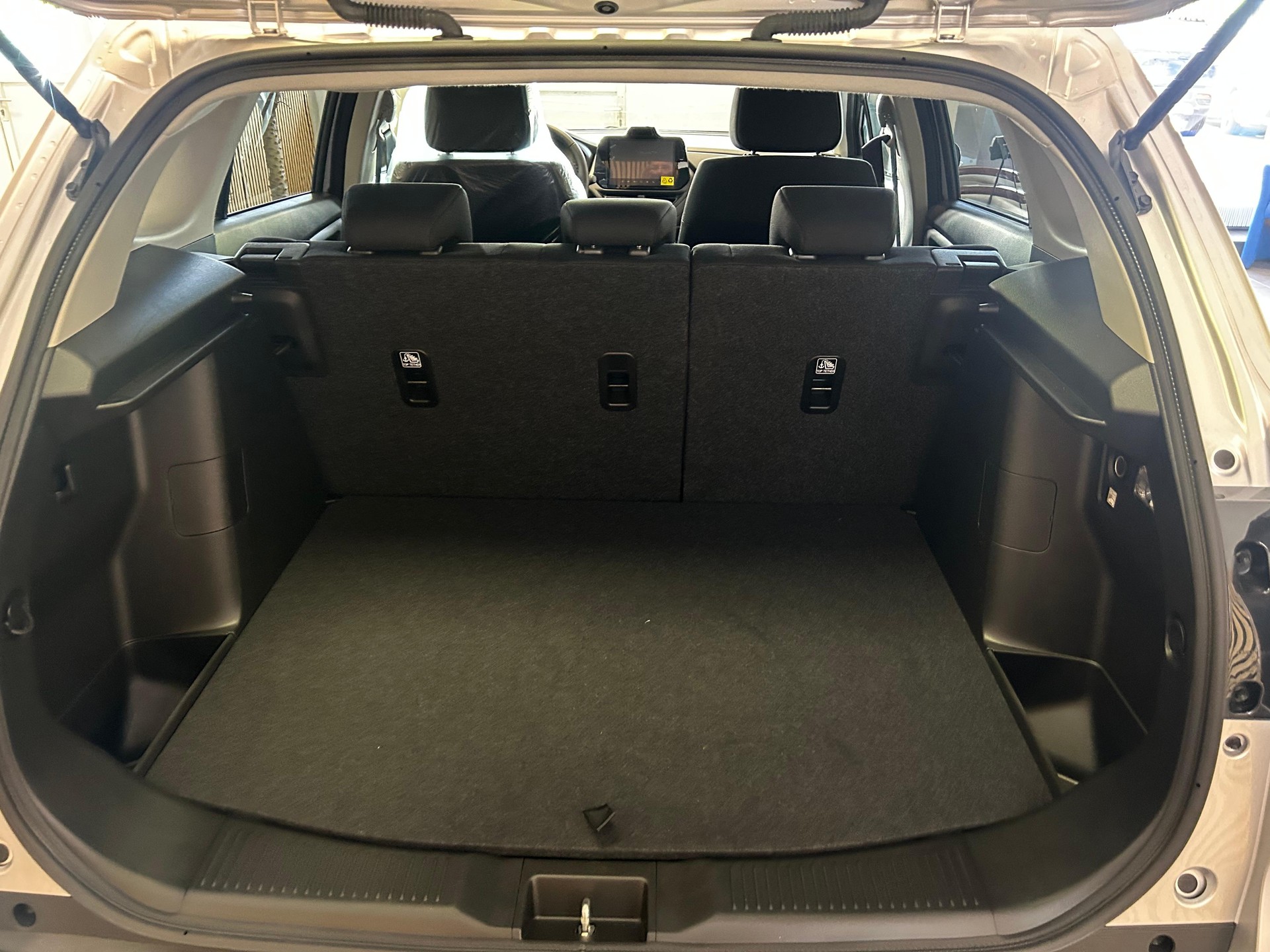 SUZUKI S-Cross 1.4 T Piz Sulai Hybrid 4x4 4 ROUES HIVER OFFERT-image-18