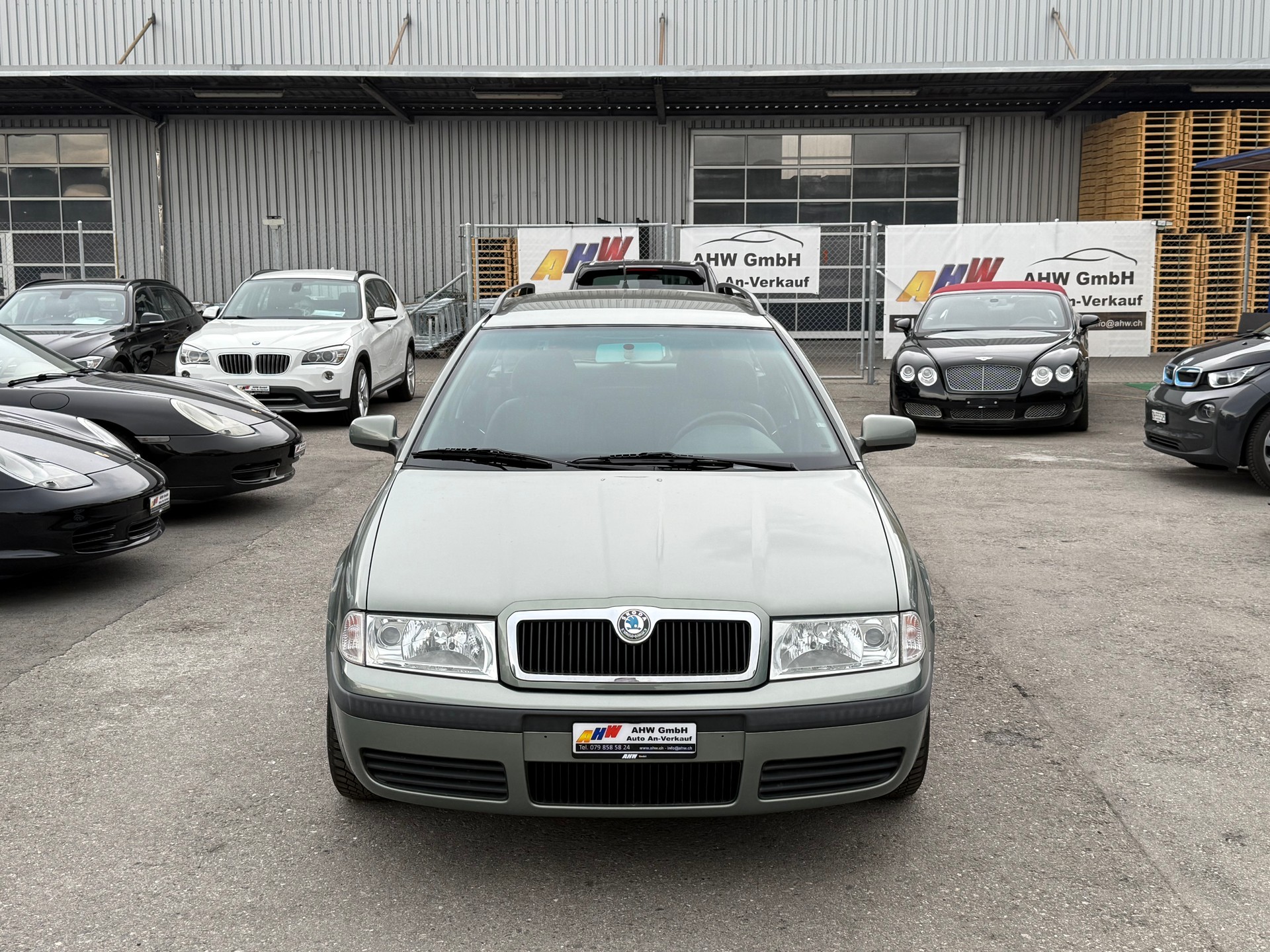 SKODA Octavia 2.0 Elegance 4x4 / Frisch ab MFK & Service / Sitzheizung / Klimaautoamatik-image-1