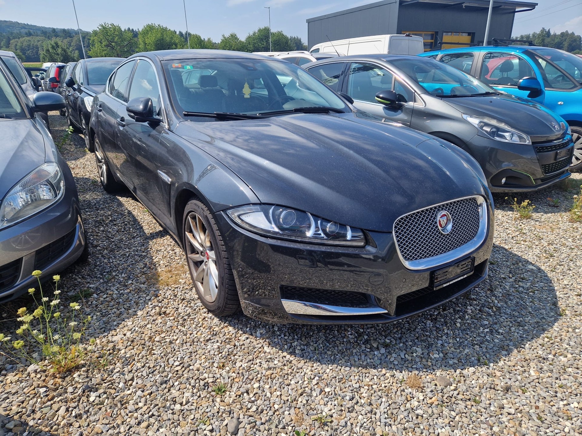 JAGUAR XF 2.2d-image-0
