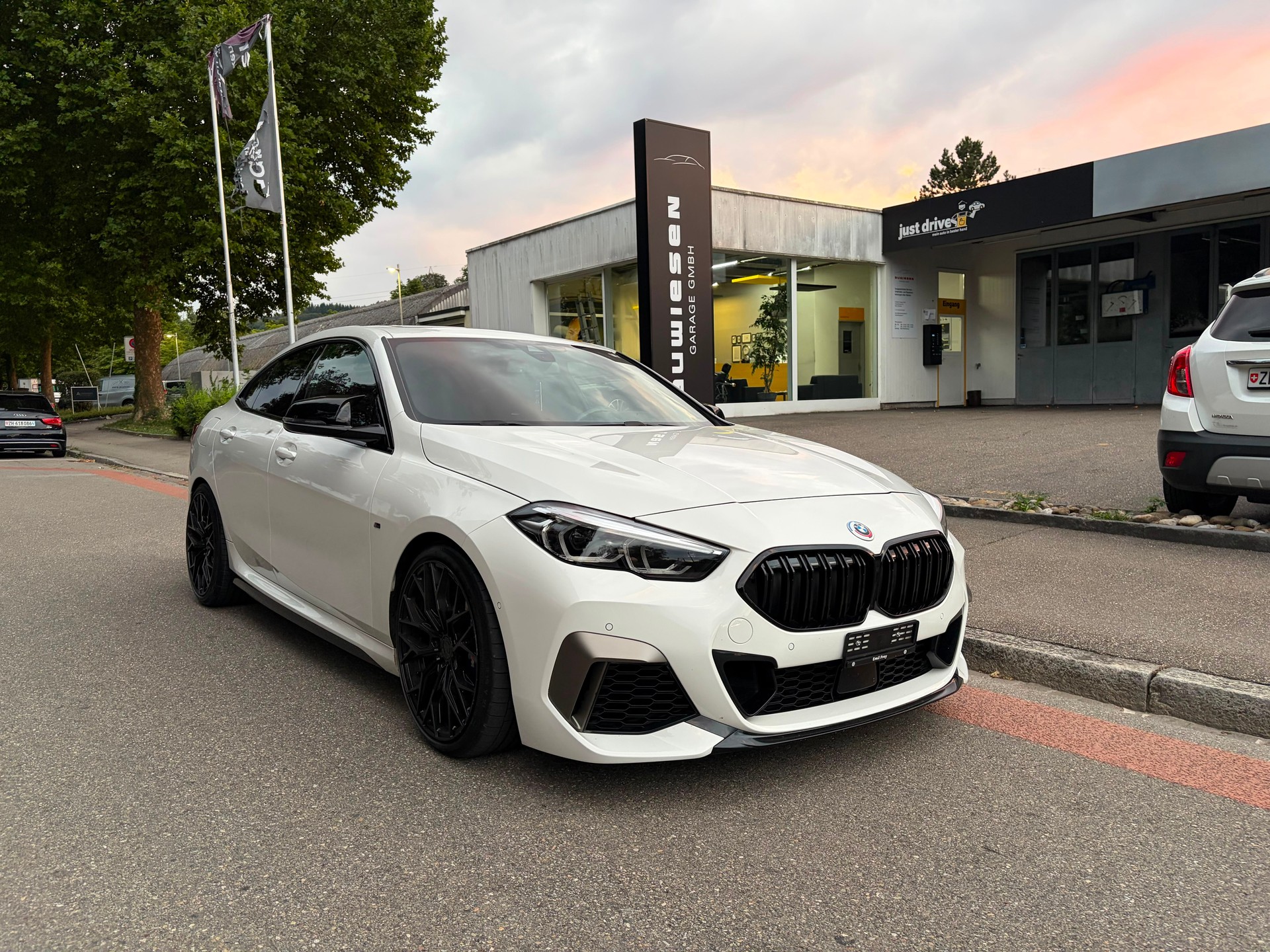 BMW M235i Gran Coupé xDrive Steptronic-image-0