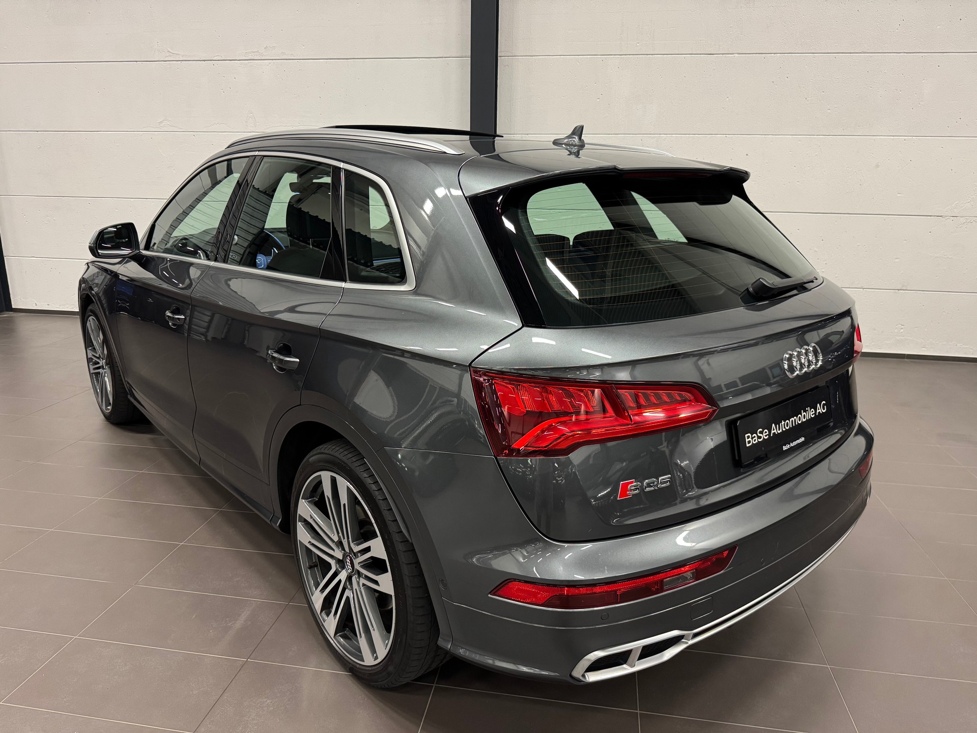 AUDI SQ5 TDI quattro tiptronic ABT-image-13