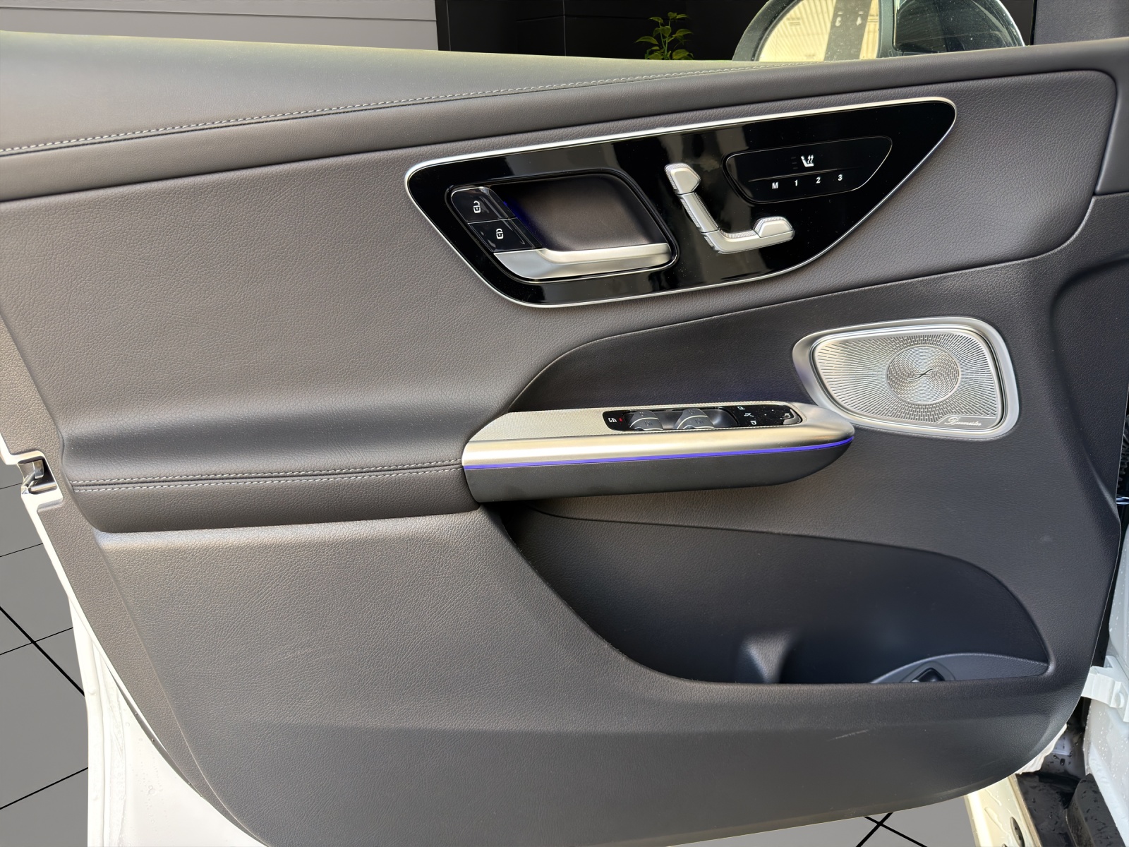 MERCEDES-BENZ GLC 220 d 4Matic 9G-Tronic-image-13