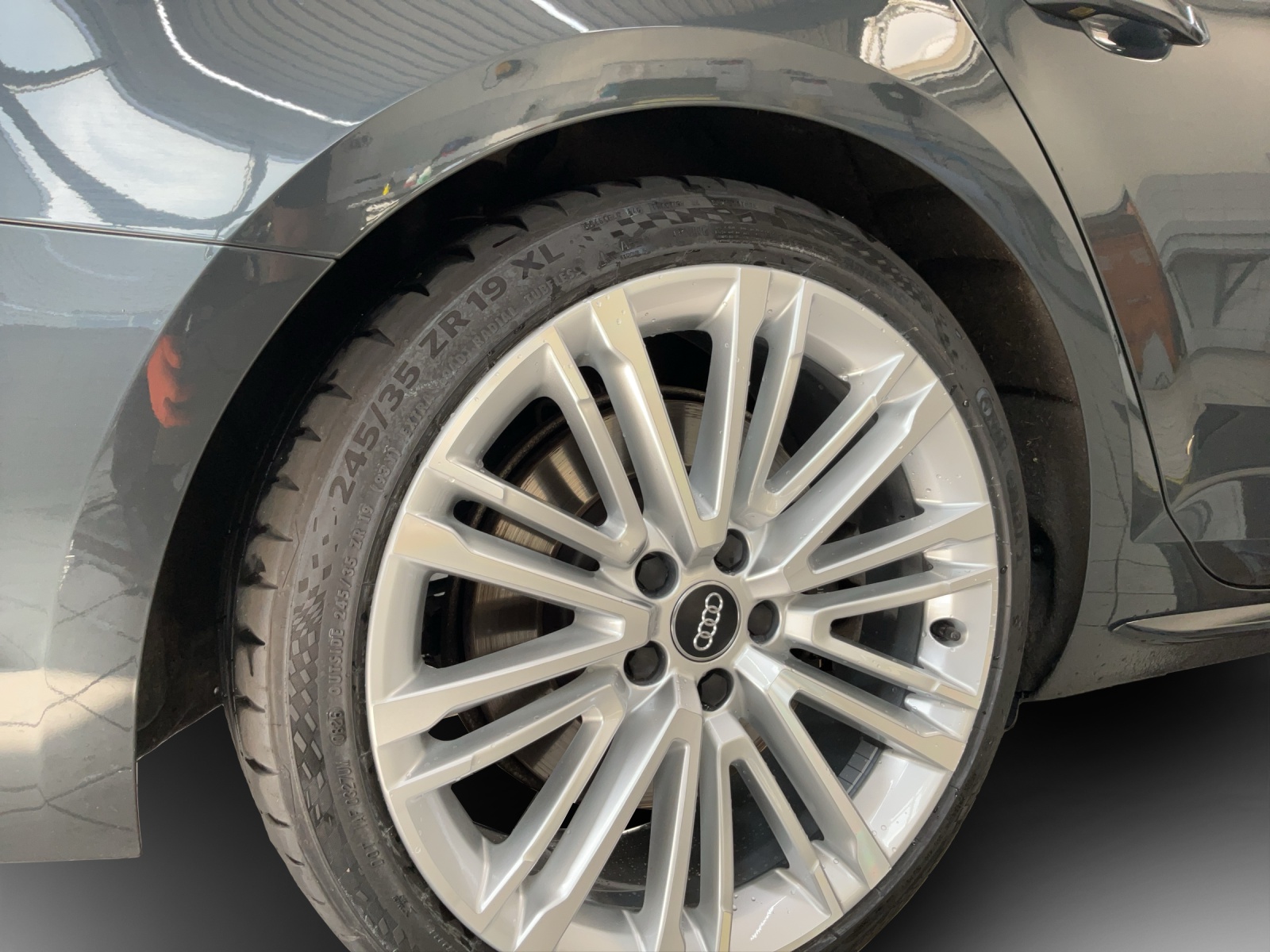 AUDI A4 Avant 45 TFSI Sport S-tronic quattro-image-15