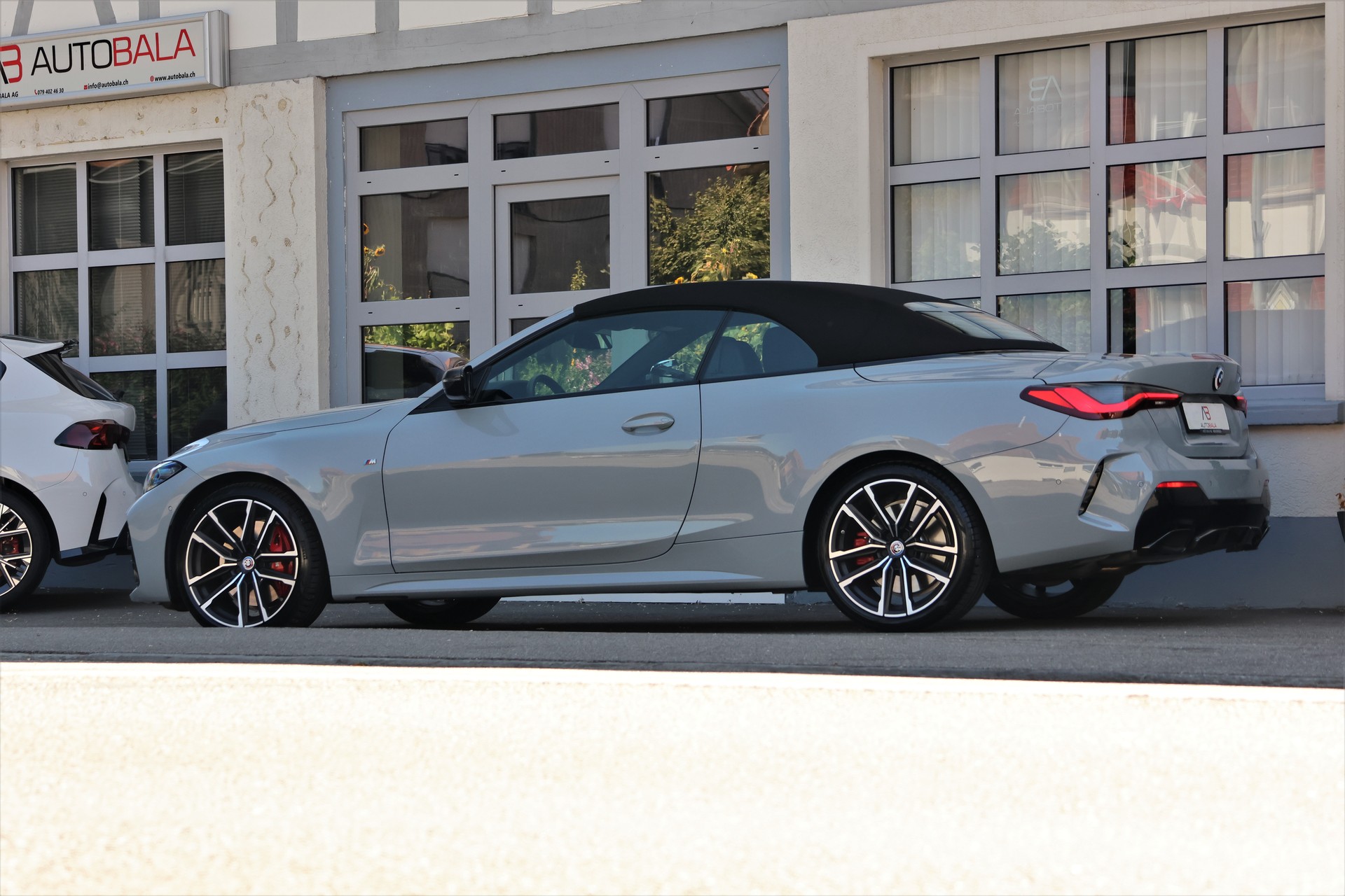 BMW M440i xDrive 48V Cabriolet M Sport PRO Steptronic (CH)-showroom-element-2
