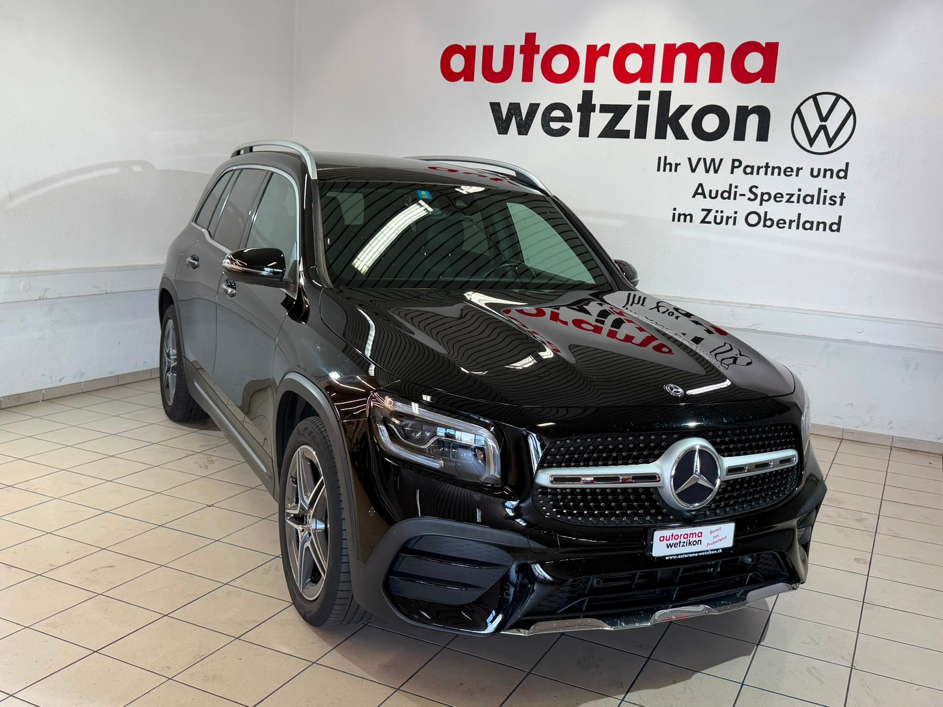 MERCEDES-BENZ GLB 200 AMG Line 7G-Tronic-image-1