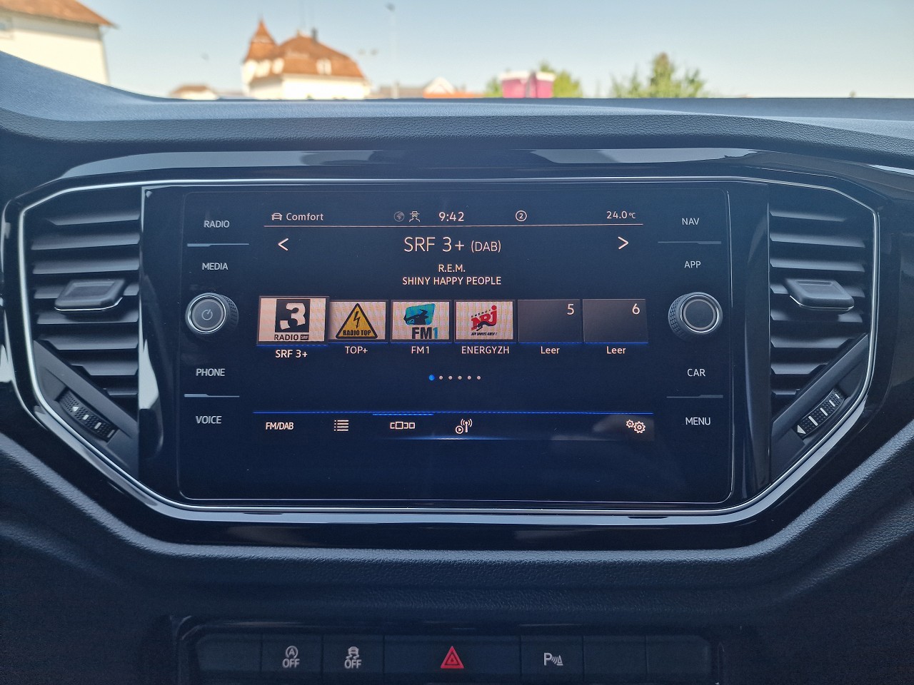 VW T-Roc 2.0 TSI R DSG 4Motion-image-17