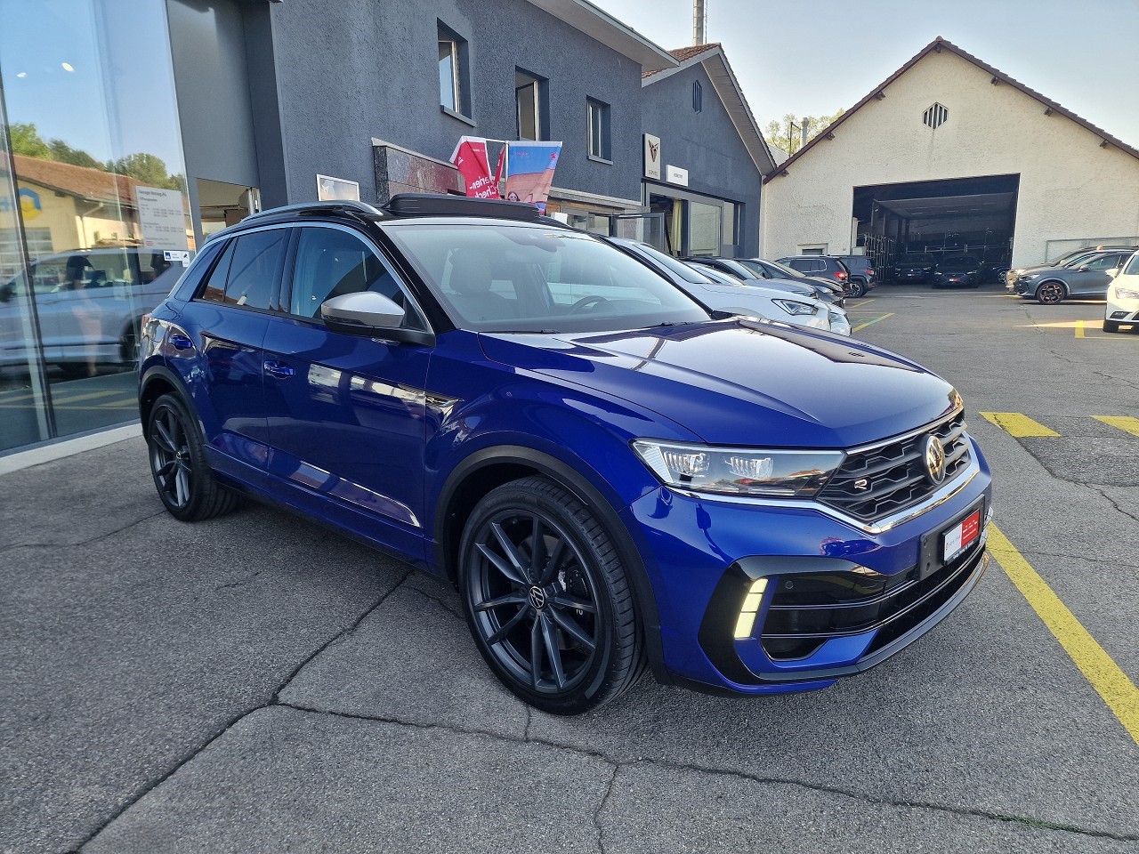 VW T-Roc 2.0 TSI R DSG 4Motion-image-7