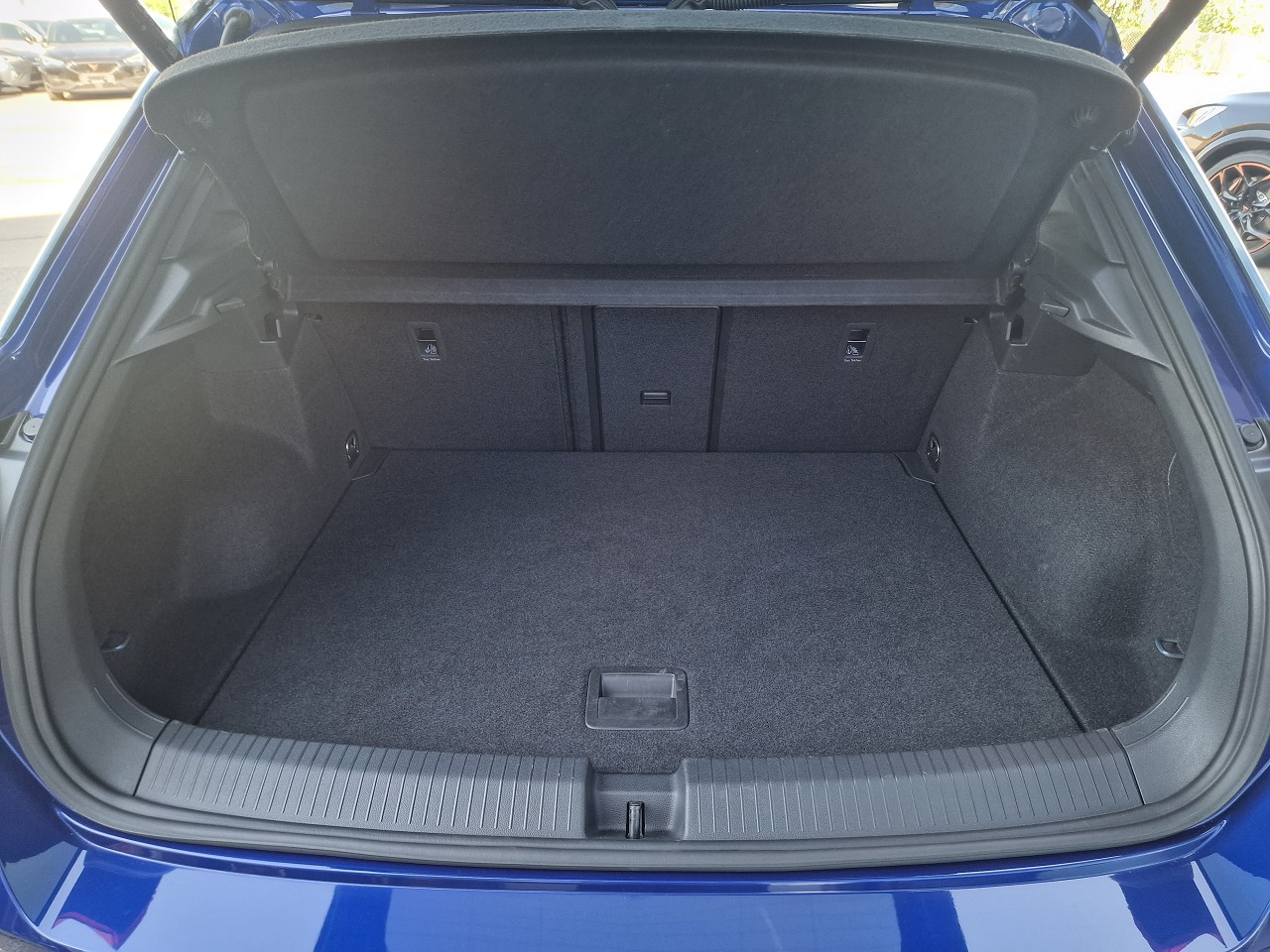 VW T-Roc 2.0 TSI R DSG 4Motion-image-28