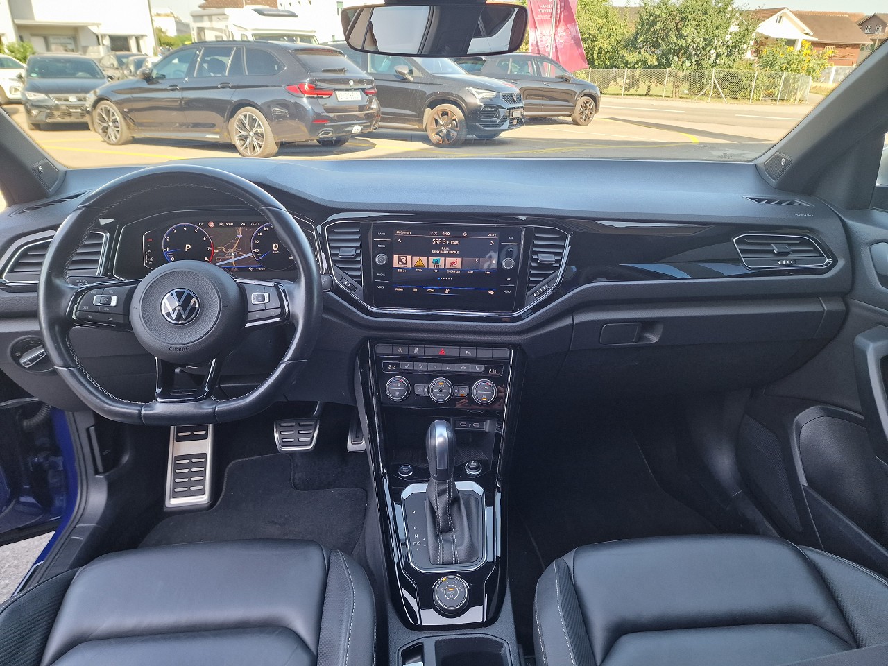 VW T-Roc 2.0 TSI R DSG 4Motion-image-12