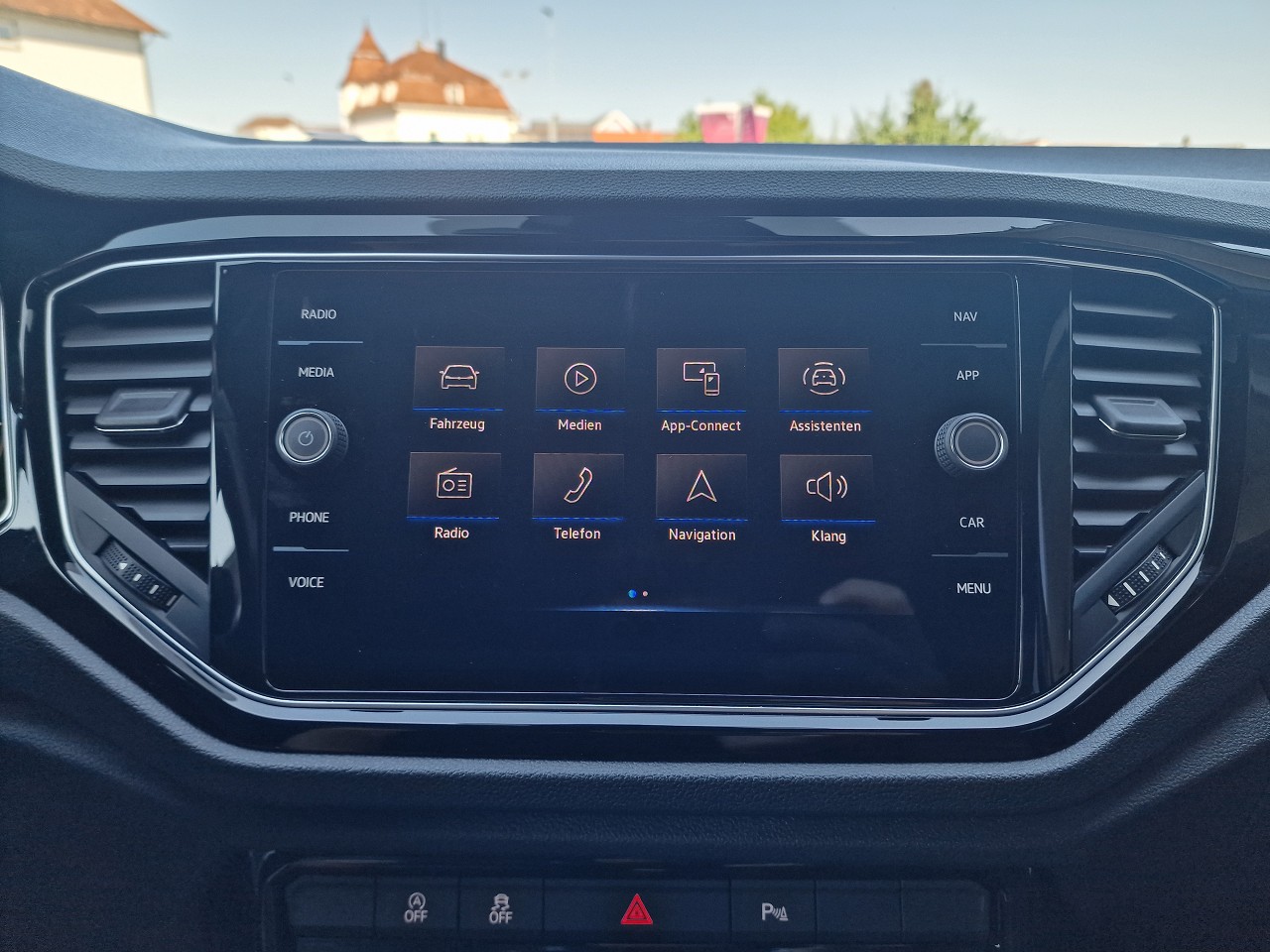 VW T-Roc 2.0 TSI R DSG 4Motion-image-19