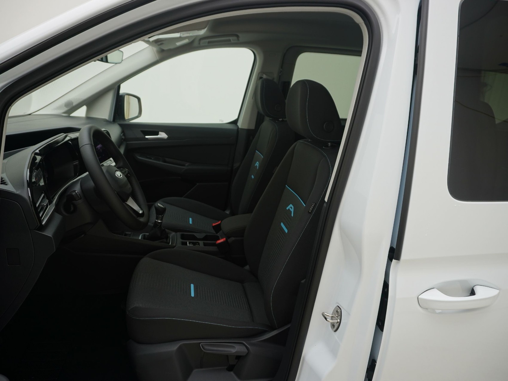 FORD Grand Tourneo Connect 2.0 EcoBlue Active 4x4-image-12