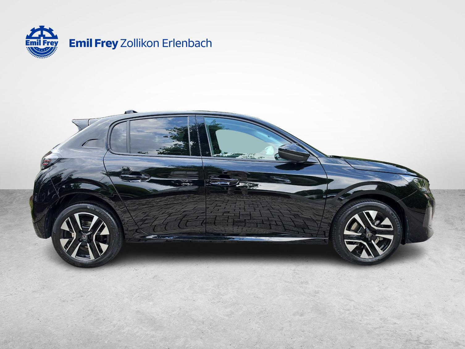 PEUGEOT 208 1.2 Hybrid Allure Premium-image-5