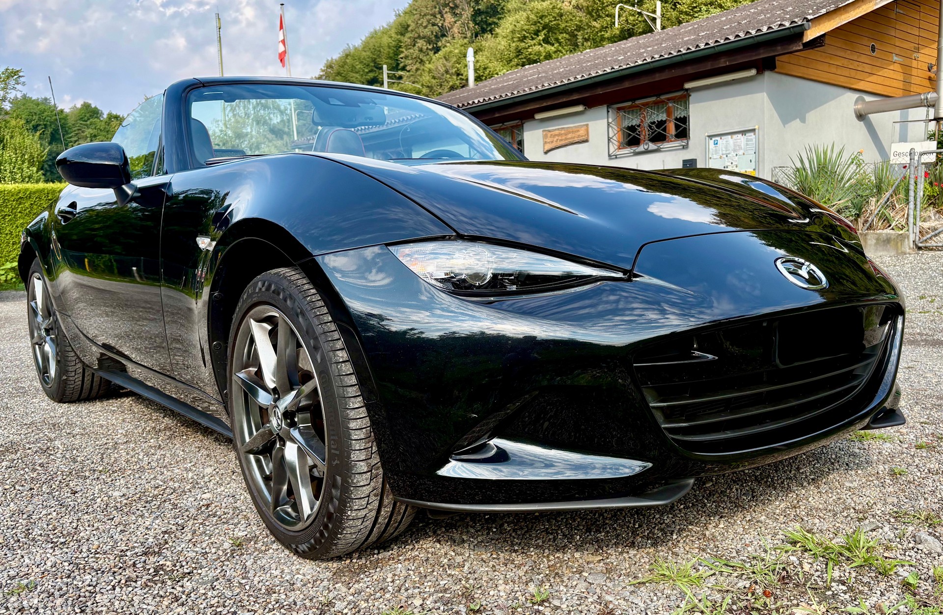 MAZDA MX-5 SKYACTIV-G 160 Revolution mit Pack Recaro / Bose-image-1