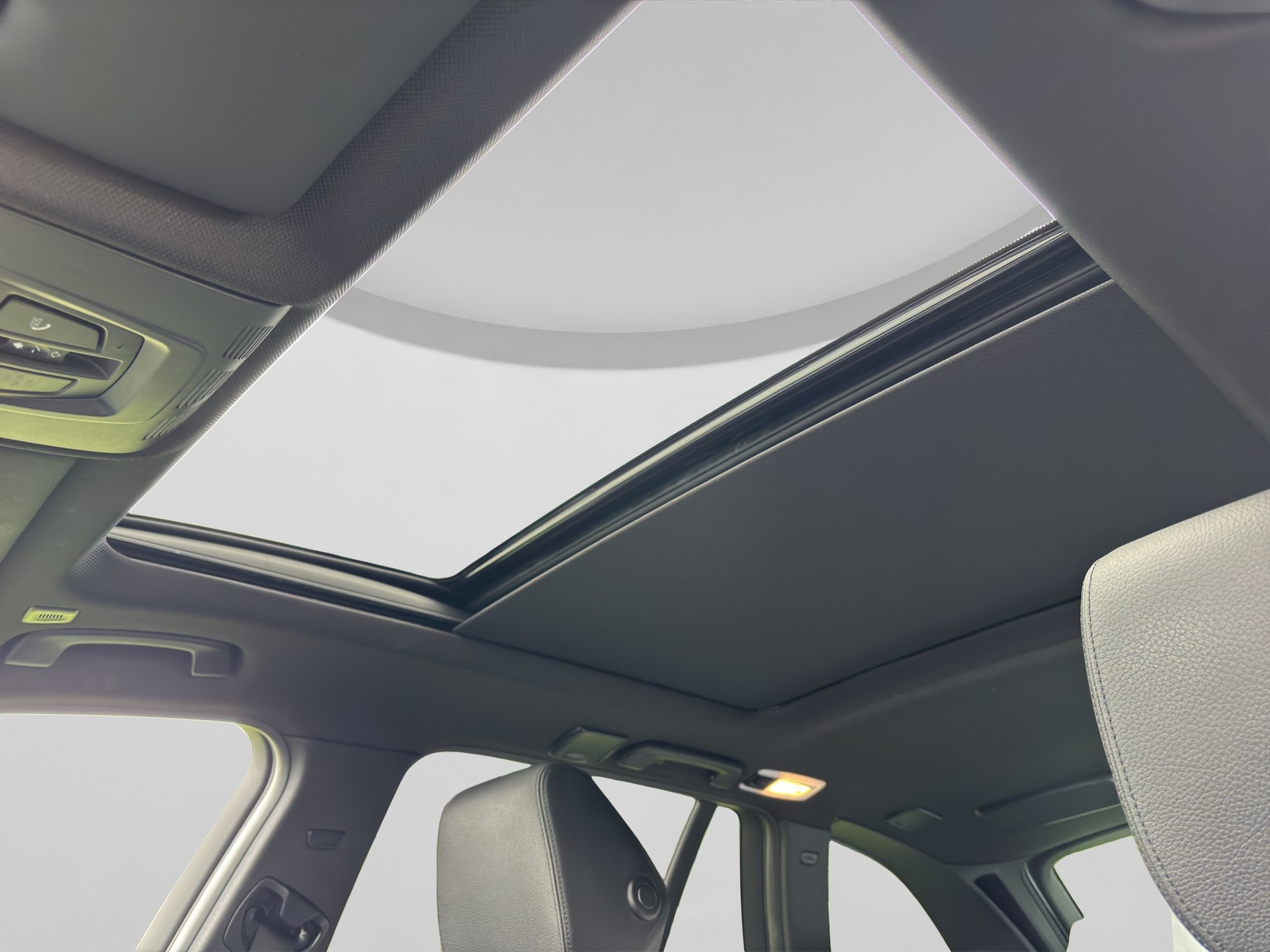 BMW 340i xDrive Touring Power & Sound Steptronic-image-15