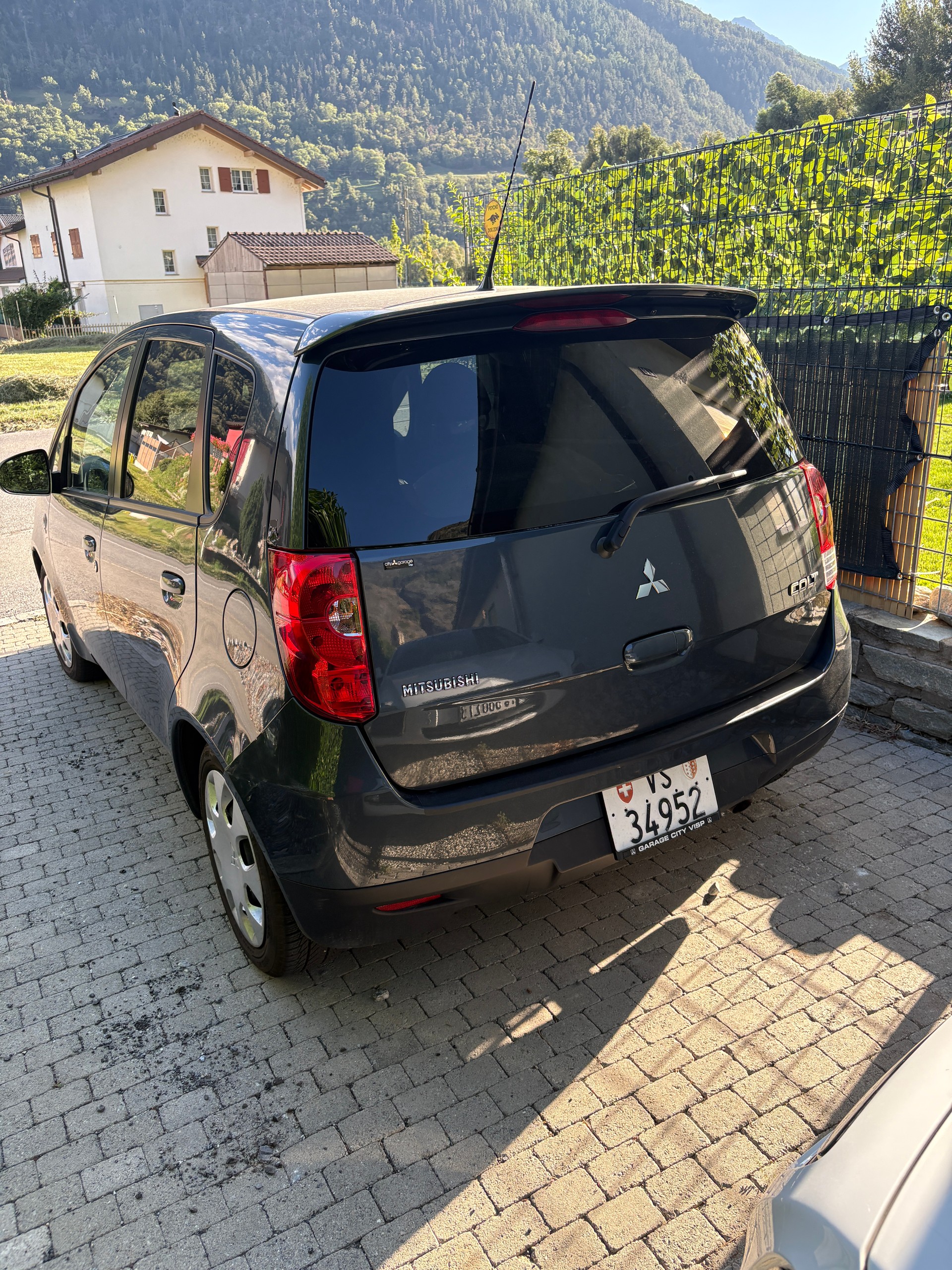 MITSUBISHI 1.3 16V Invite-image-5