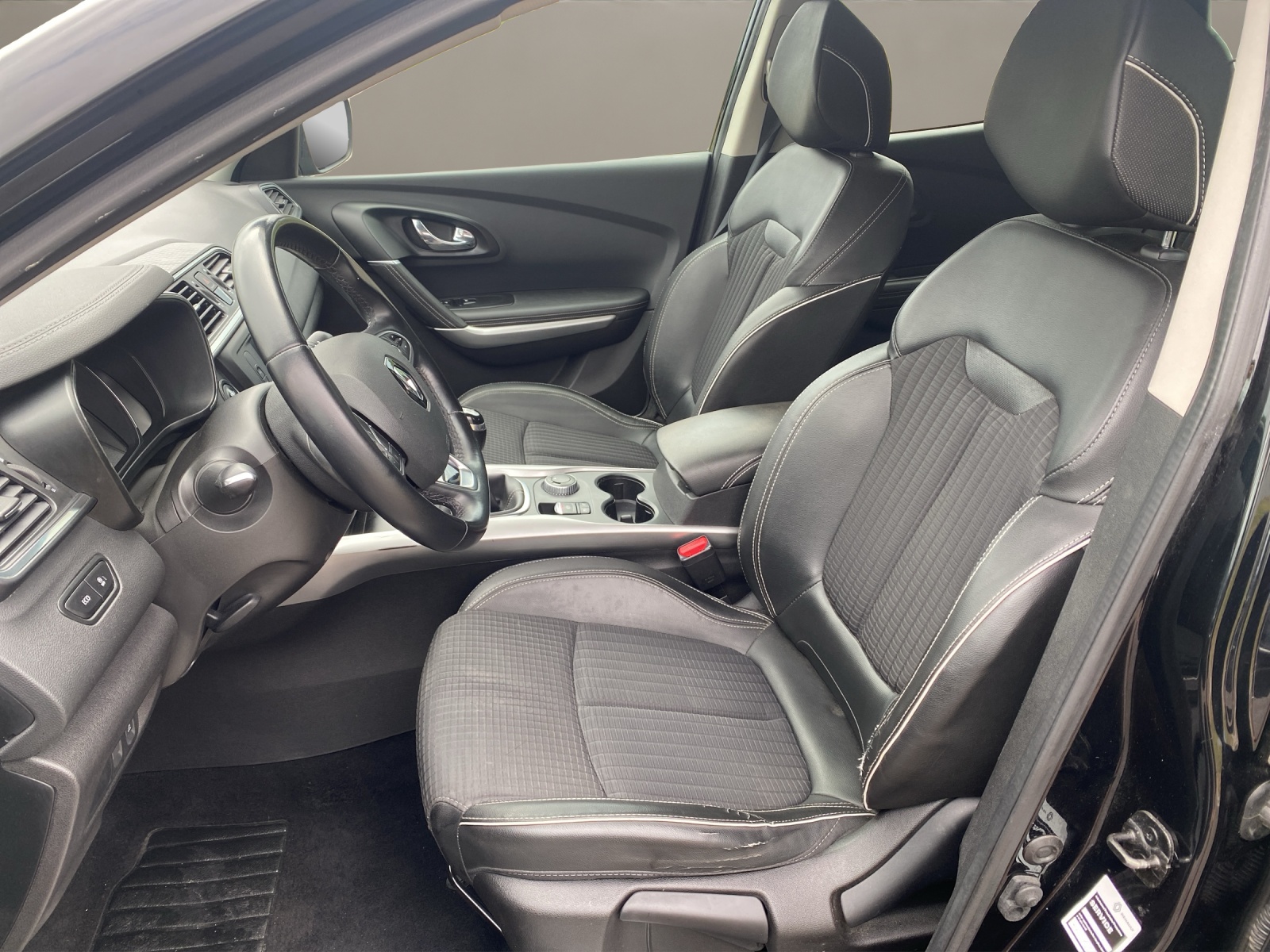 RENAULT Kadjar 1.6 dCi Bose 4x4-image-8