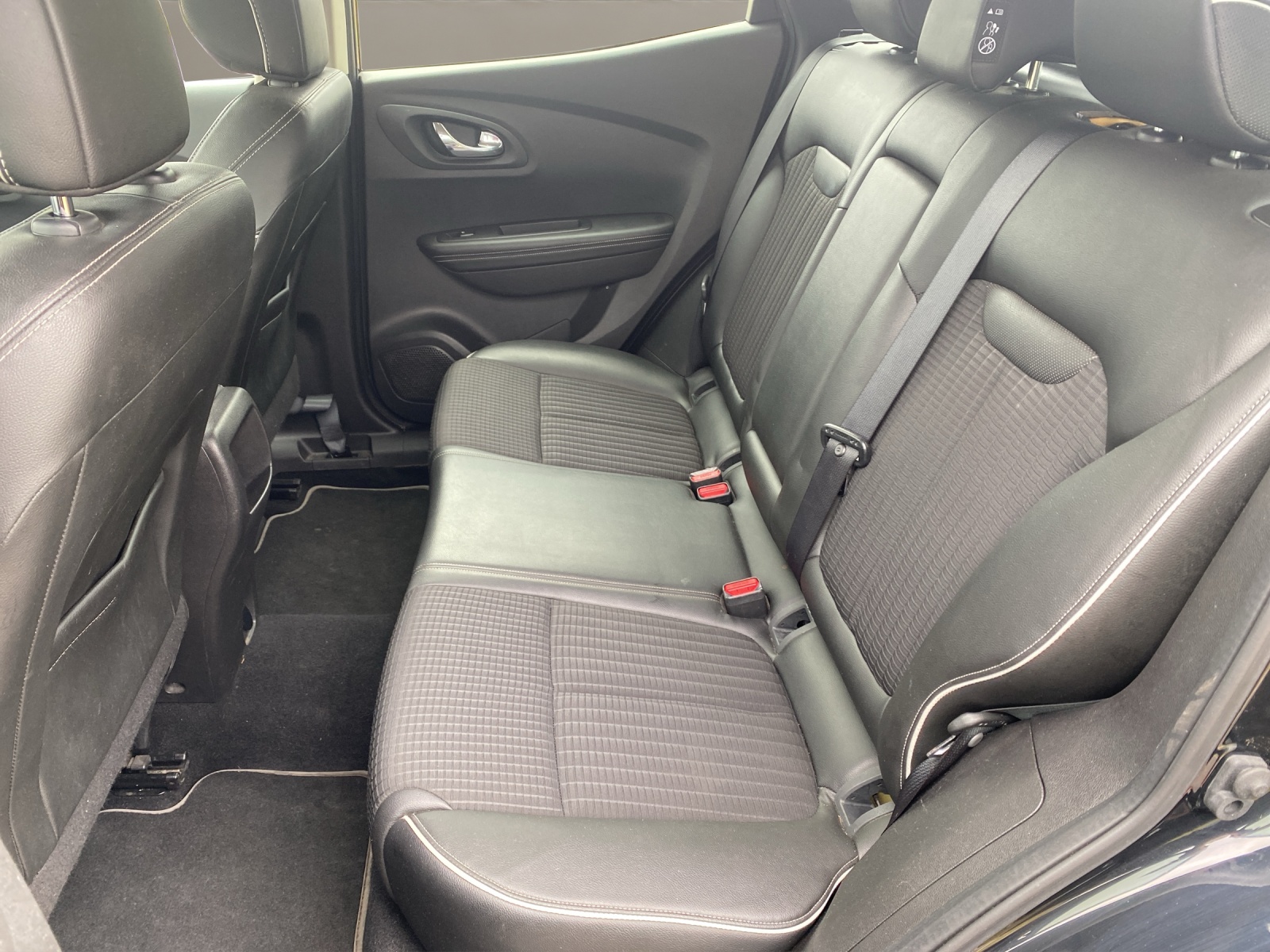 RENAULT Kadjar 1.6 dCi Bose 4x4-image-9