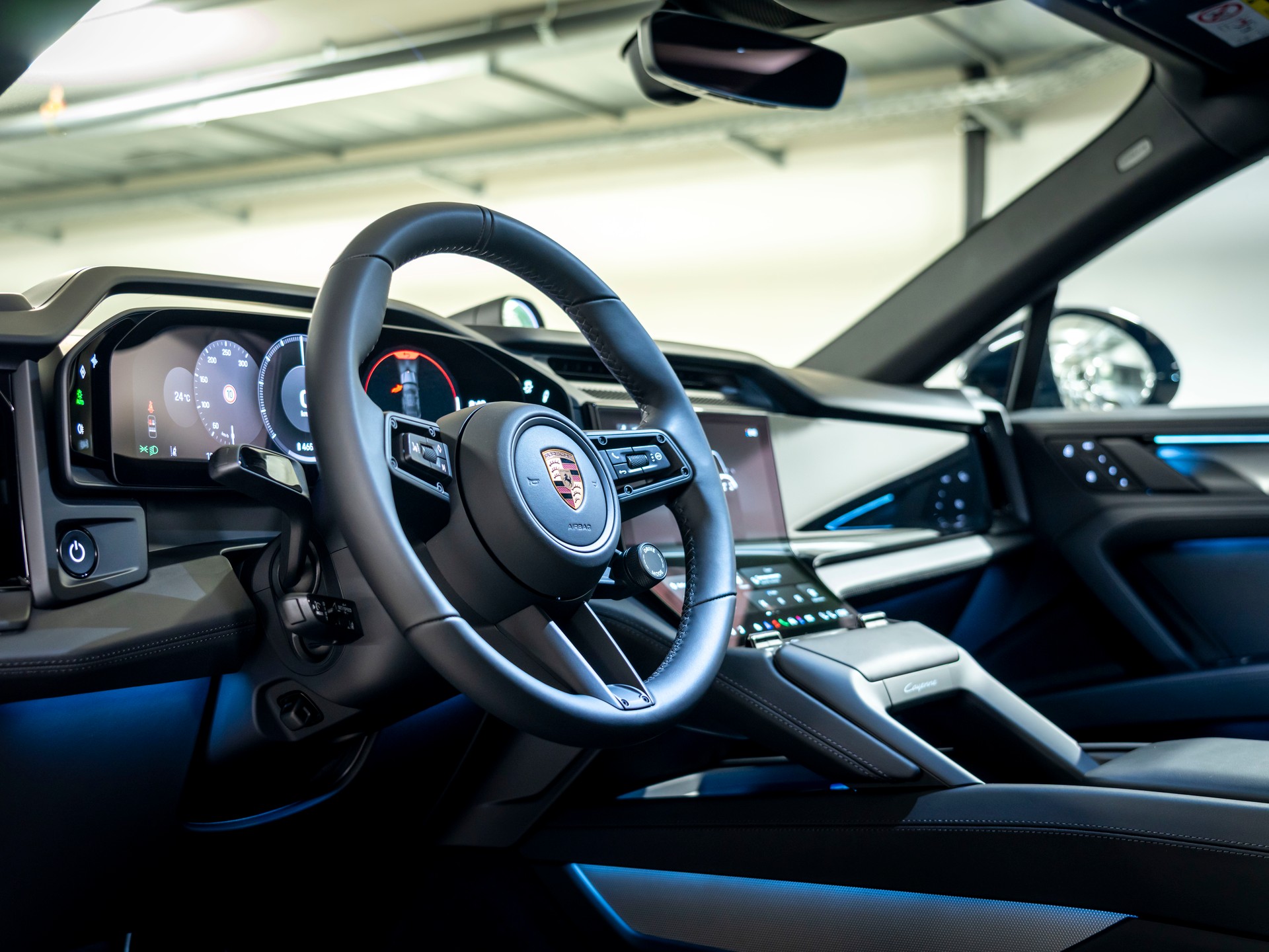 PORSCHE Cayenne Coupe Electric 113 kWh-image-15
