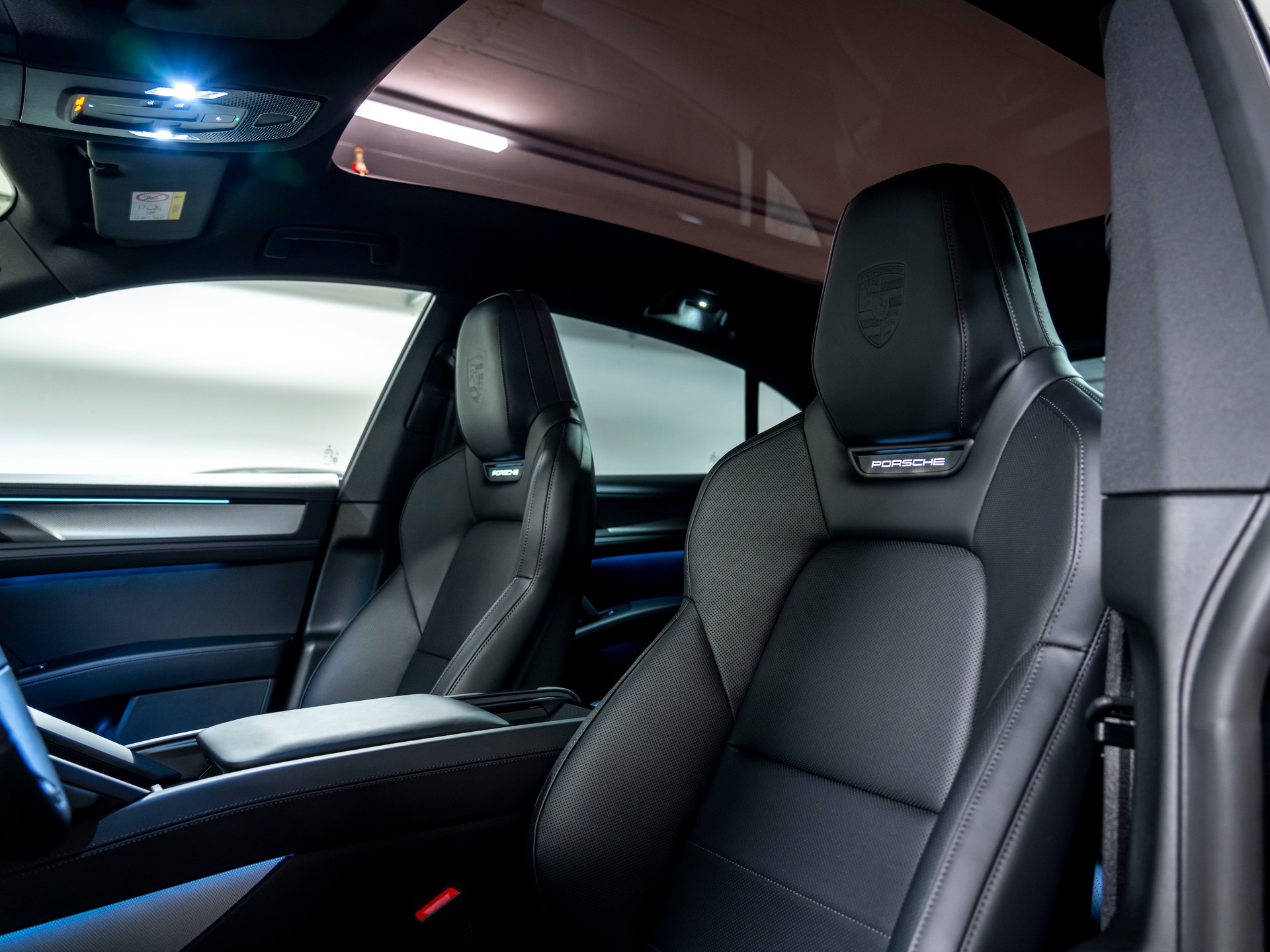 PORSCHE Cayenne Coupe Electric 113 kWh-image-17