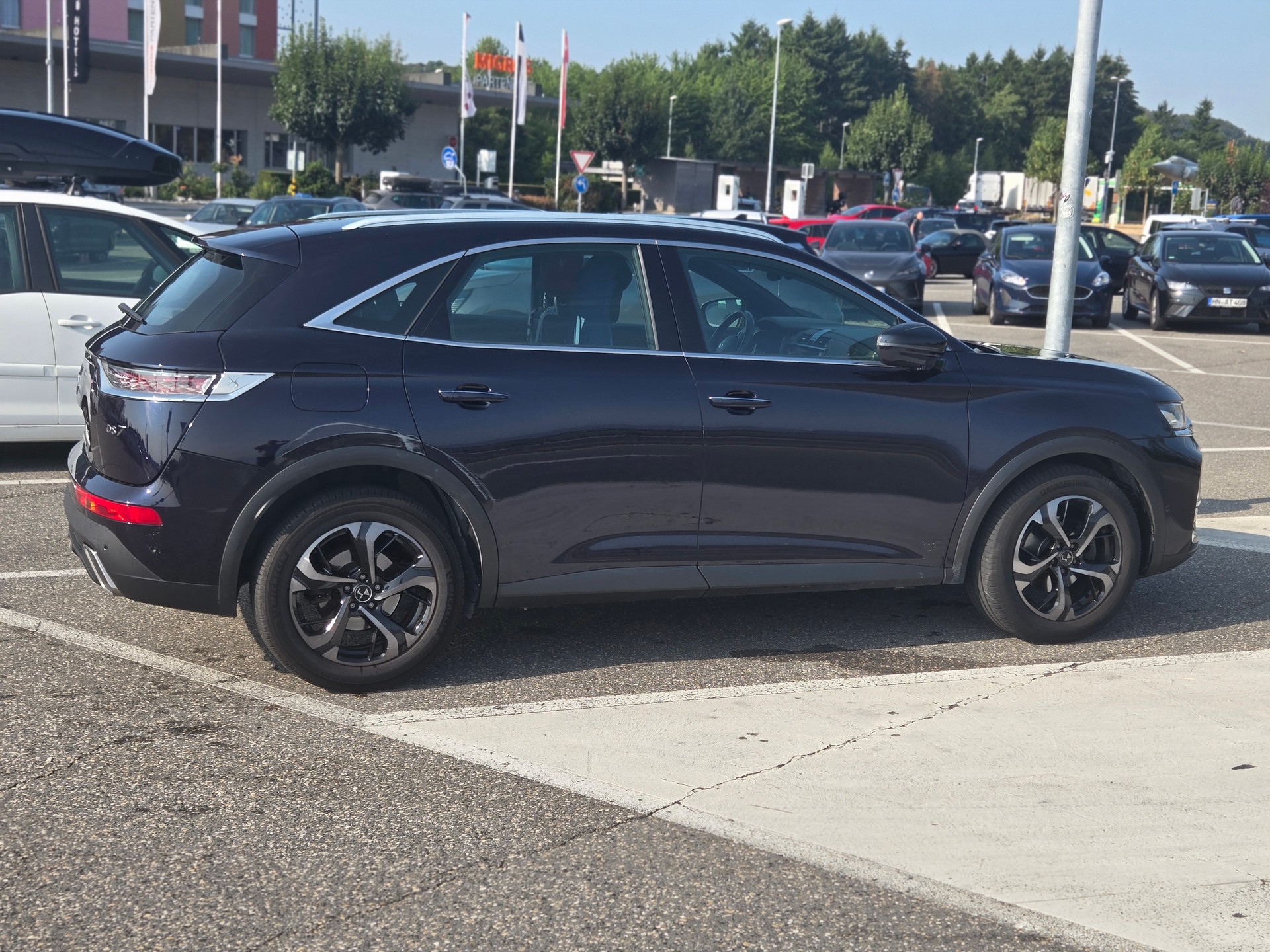 DS AUTOMOBILES 1.6 PureTech So Chic-image-2
