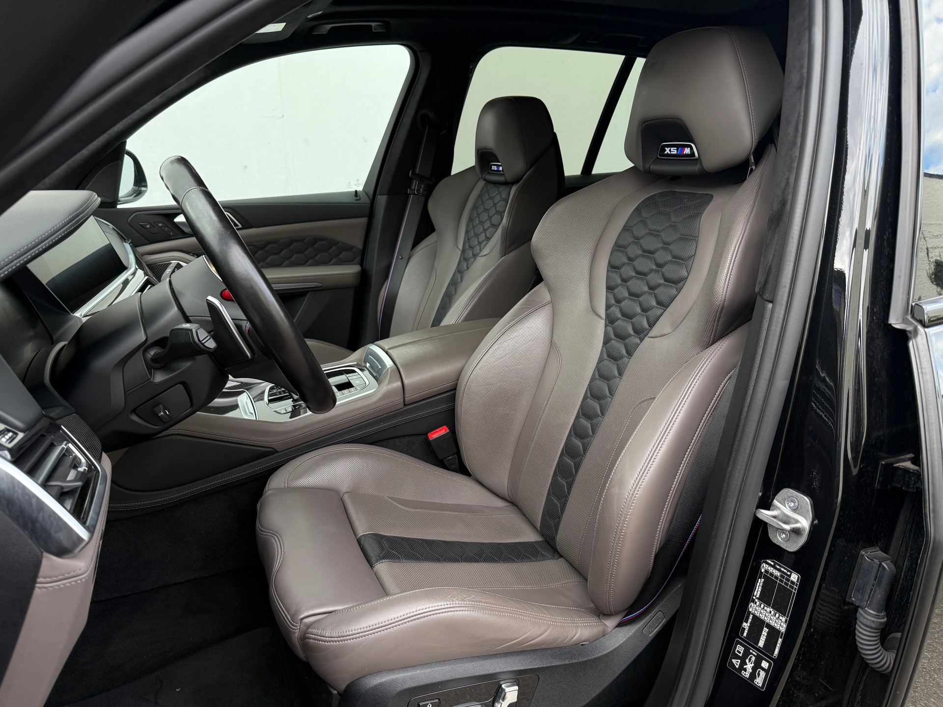BMW X5M Competition Steptronic Competition-showroom-element-3