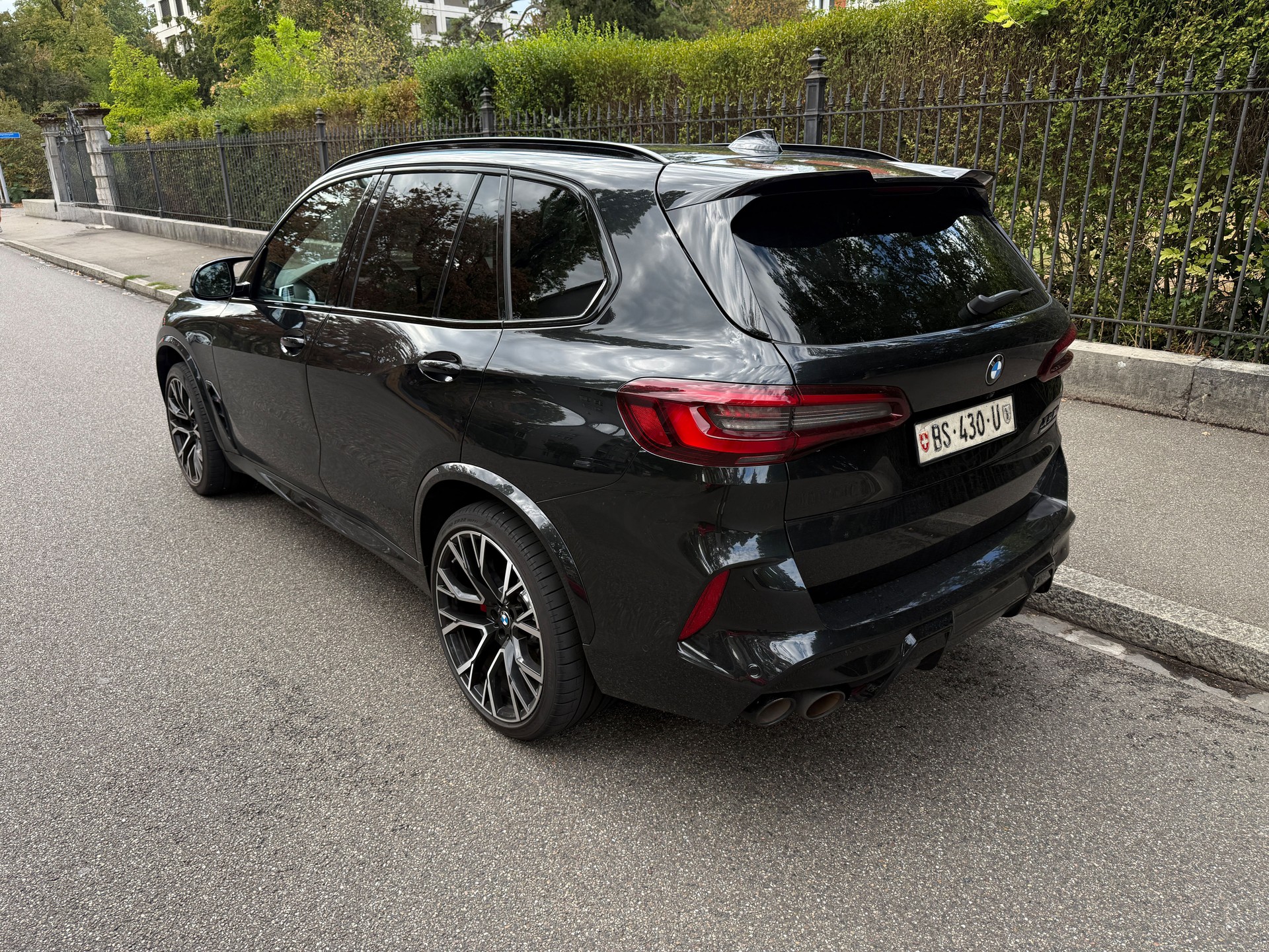 BMW X5M Competition Steptronic Competition-showroom-element-1