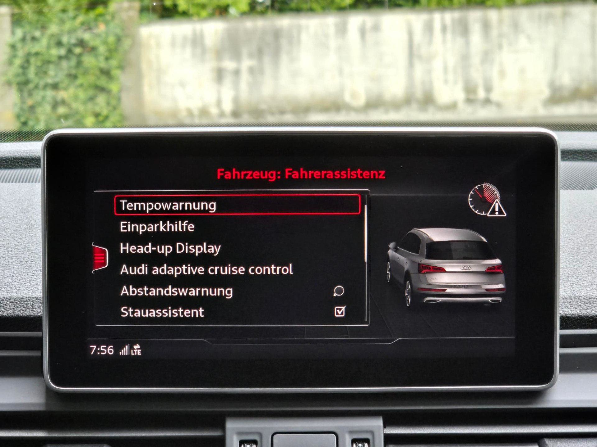 AUDI Q5 40 TDI quattro S-tronic-image-14