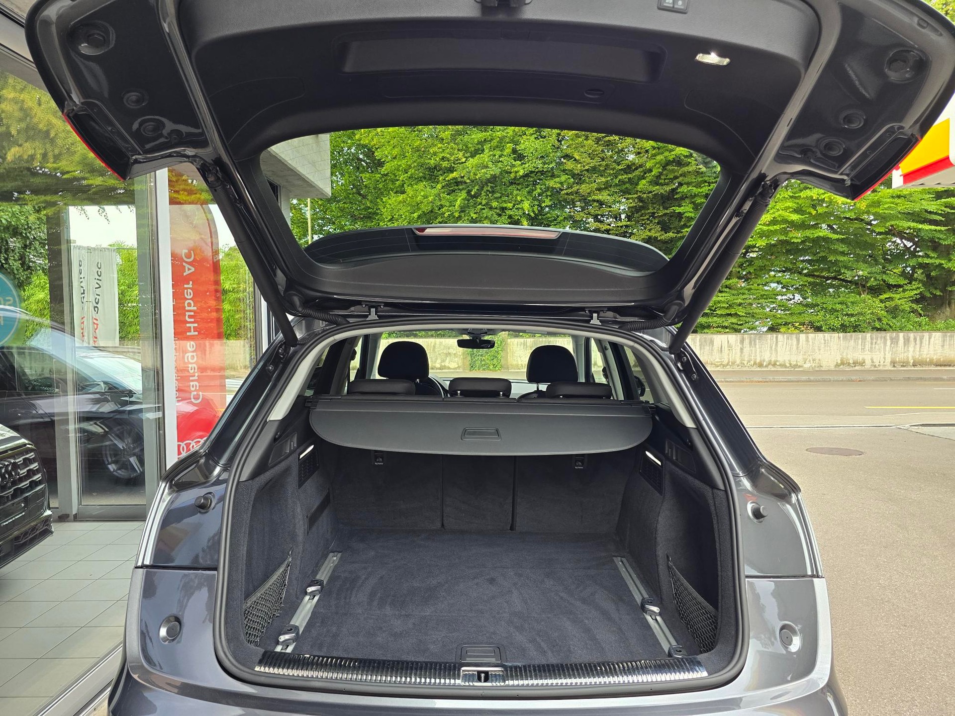 AUDI Q5 40 TDI quattro S-tronic-image-9