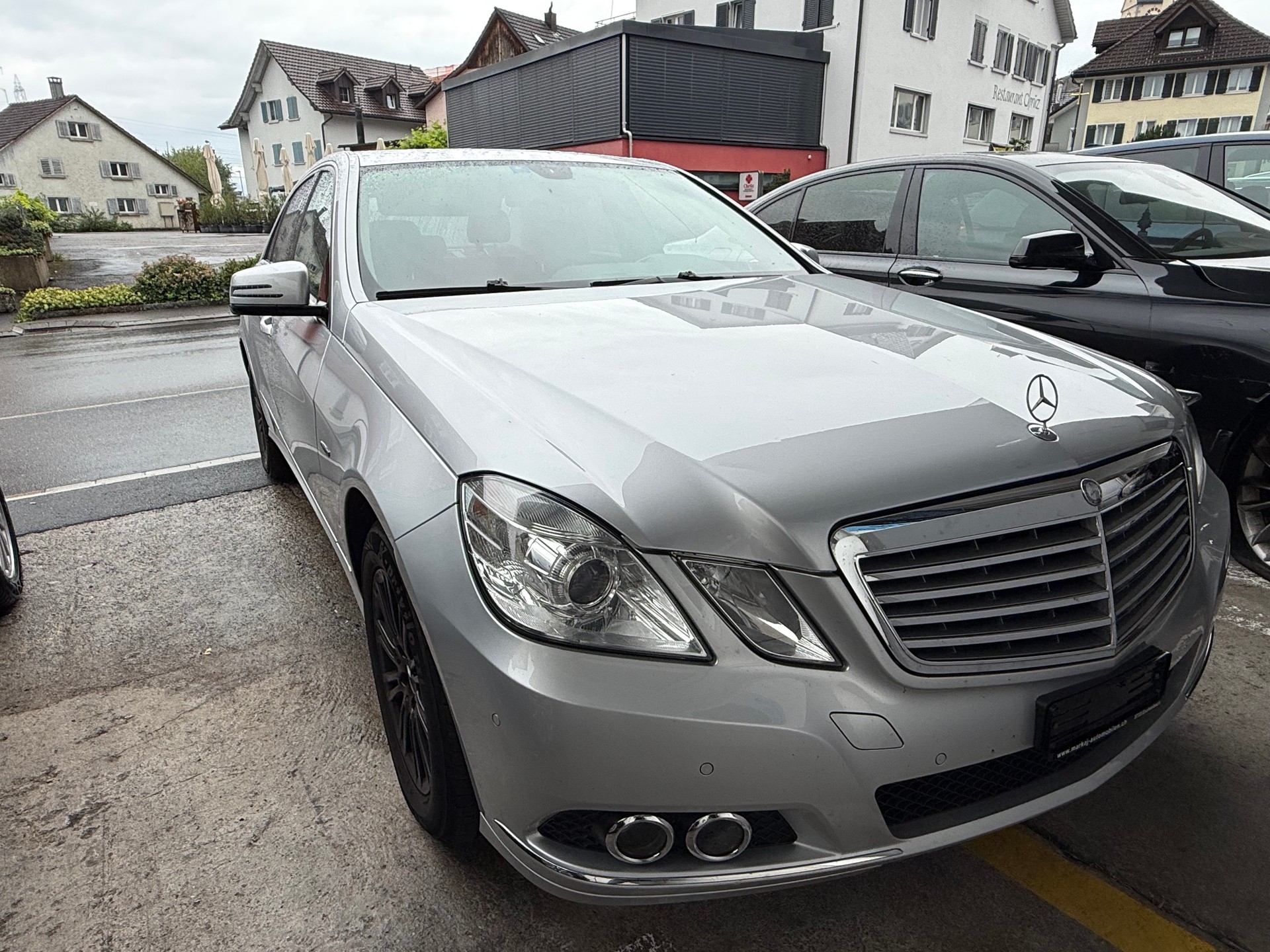 MERCEDES-BENZ E 250 CGI BlueEfficiency Avantgarde Automatic-image-0
