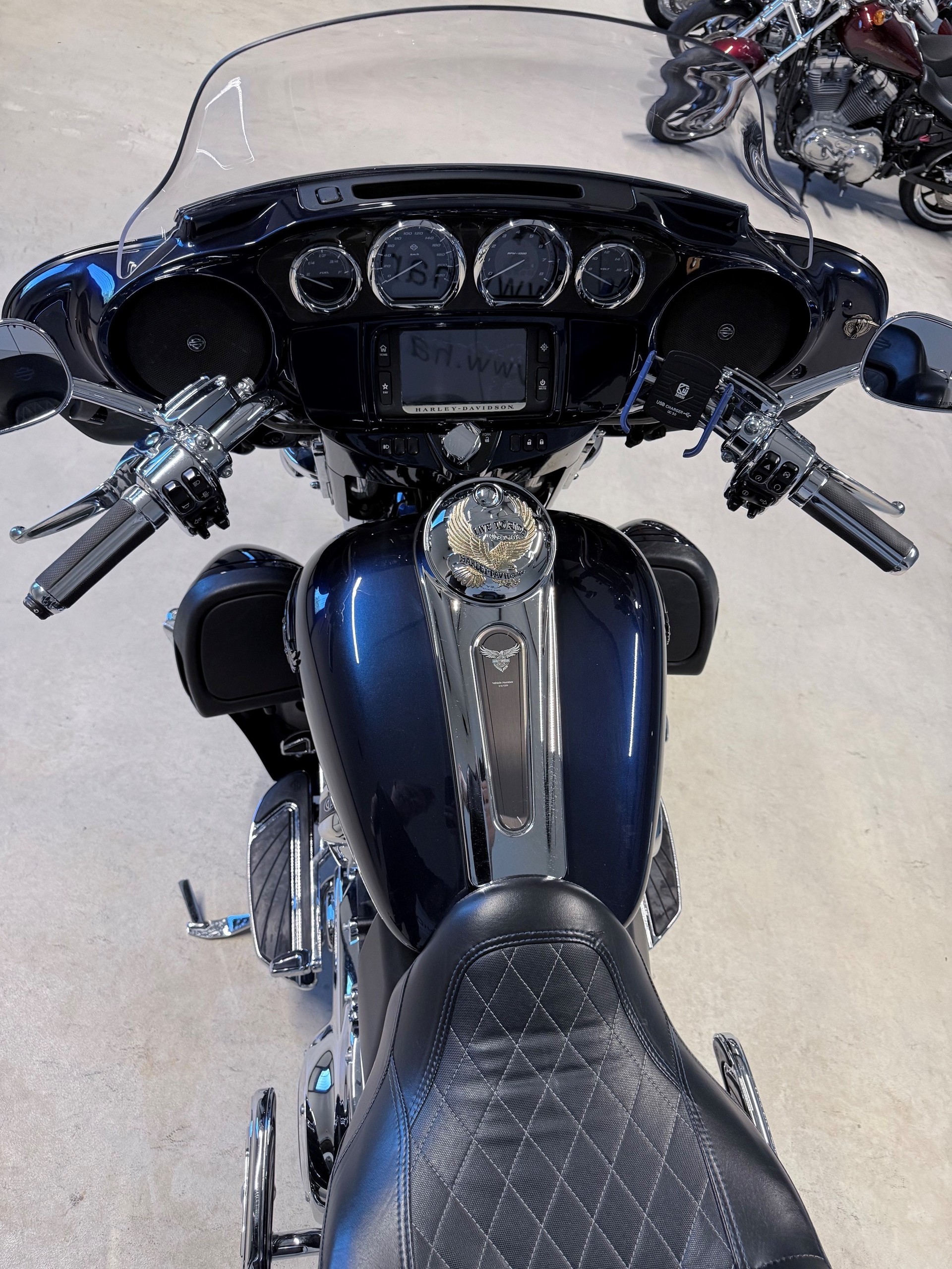 HARLEY-DAVIDSON FLHTKSEANV Elec. Glide Ultra Limited Anniv 117 CVO-image-5