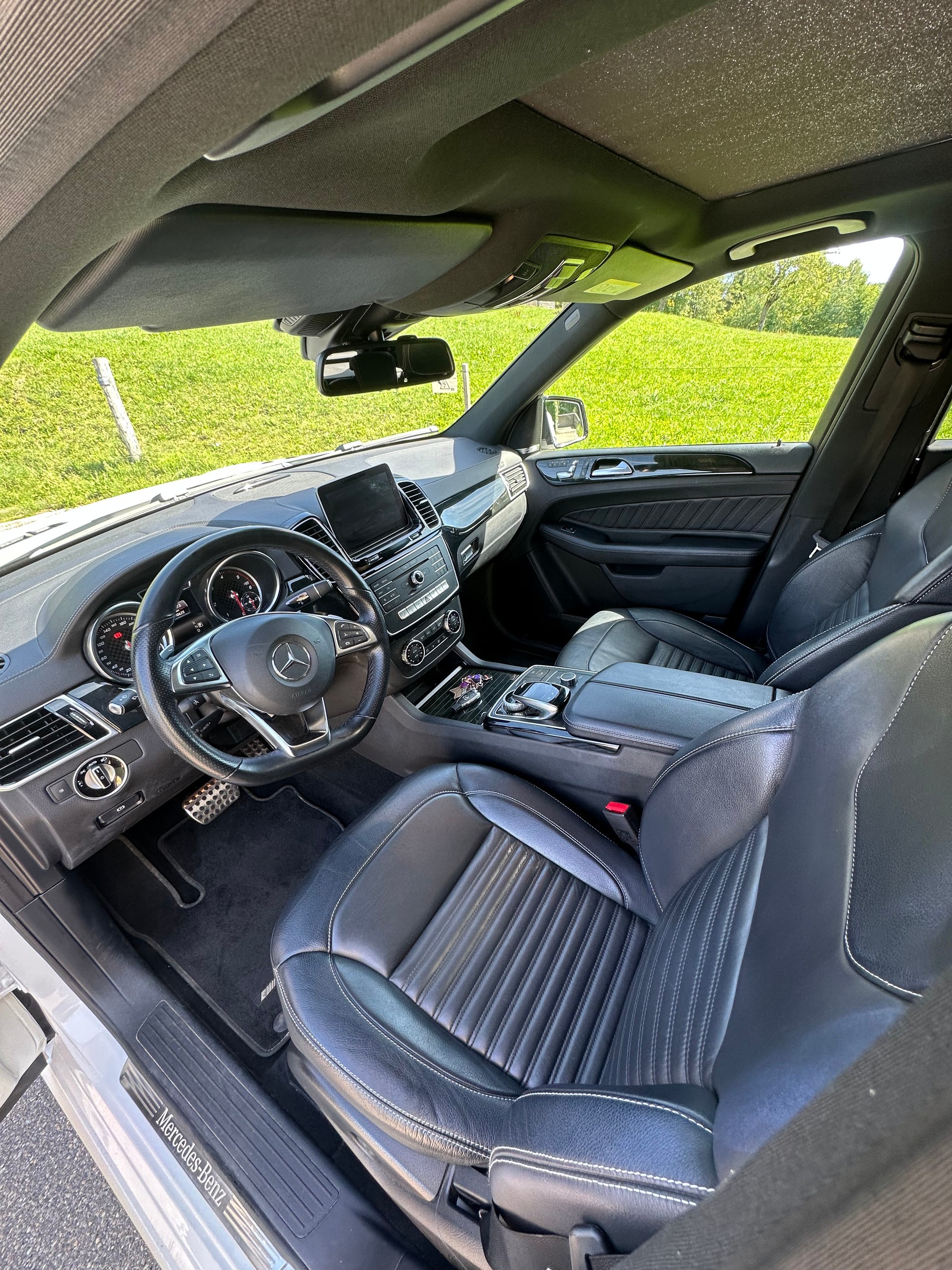 MERCEDES-BENZ GLE 350 d-image-3