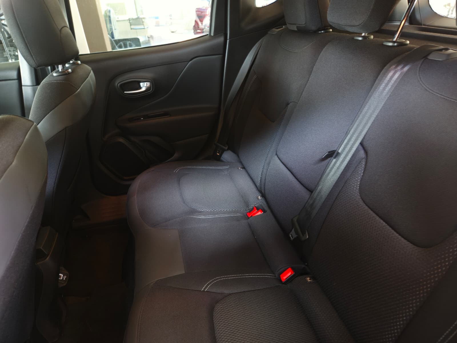 JEEP Renegade 1.3 GSE Turbo Limited-image-13