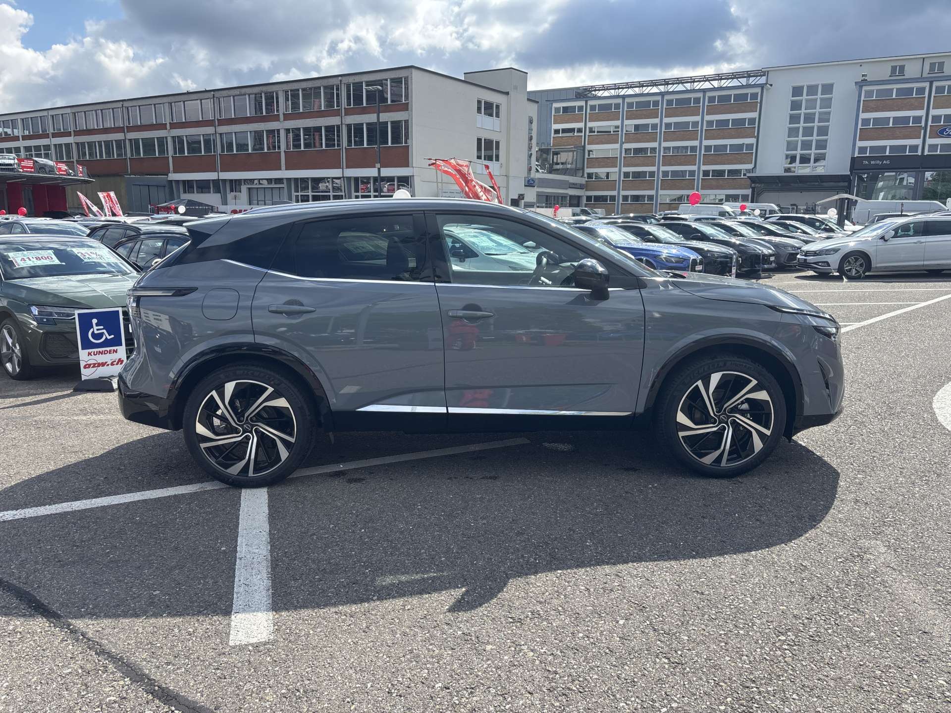 NISSAN Qashqai 1.3 DIG-T MHEV Tekna+ Xtronic-Automat-image-12