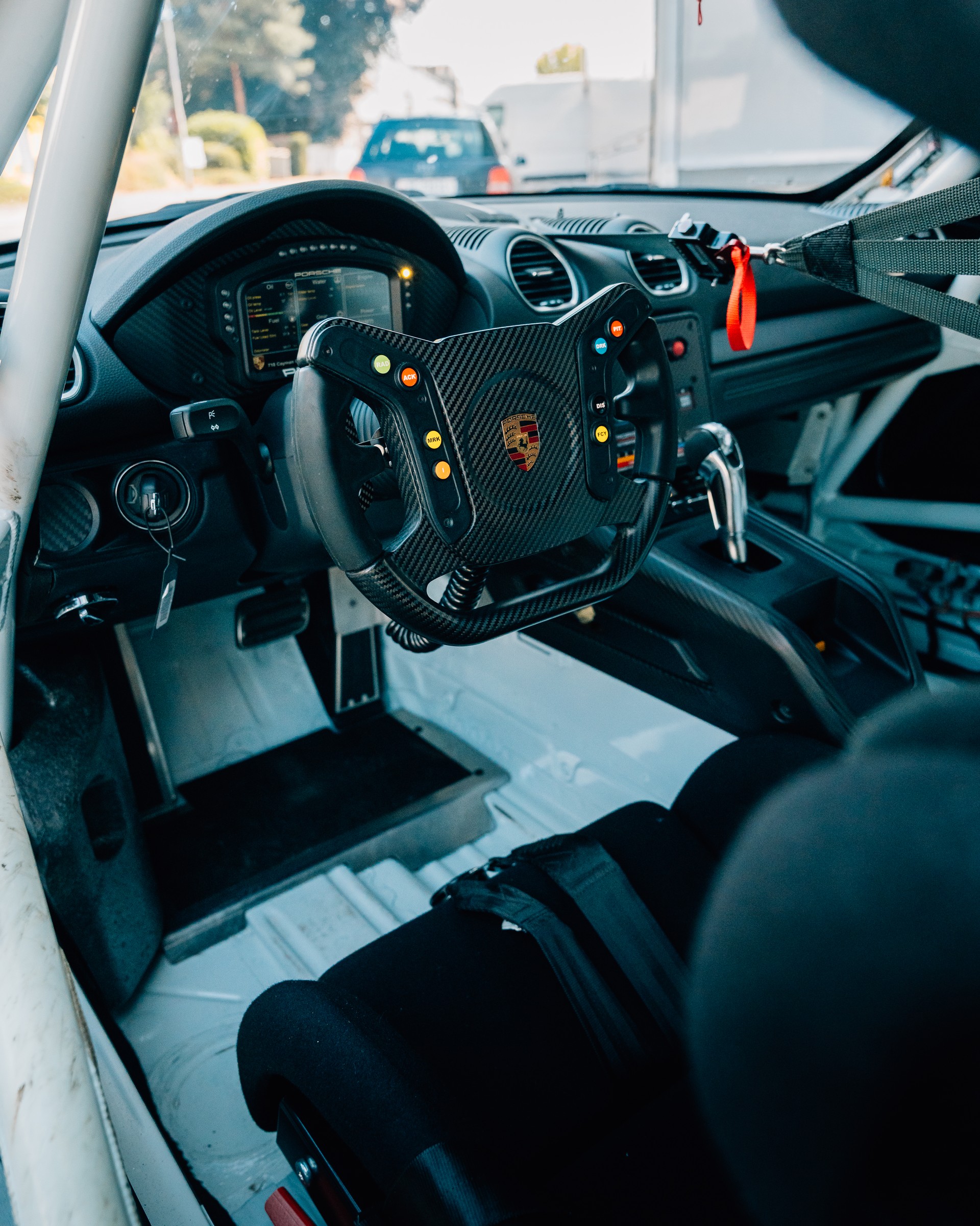 PORSCHE GT4 RS Clubsport-image-9