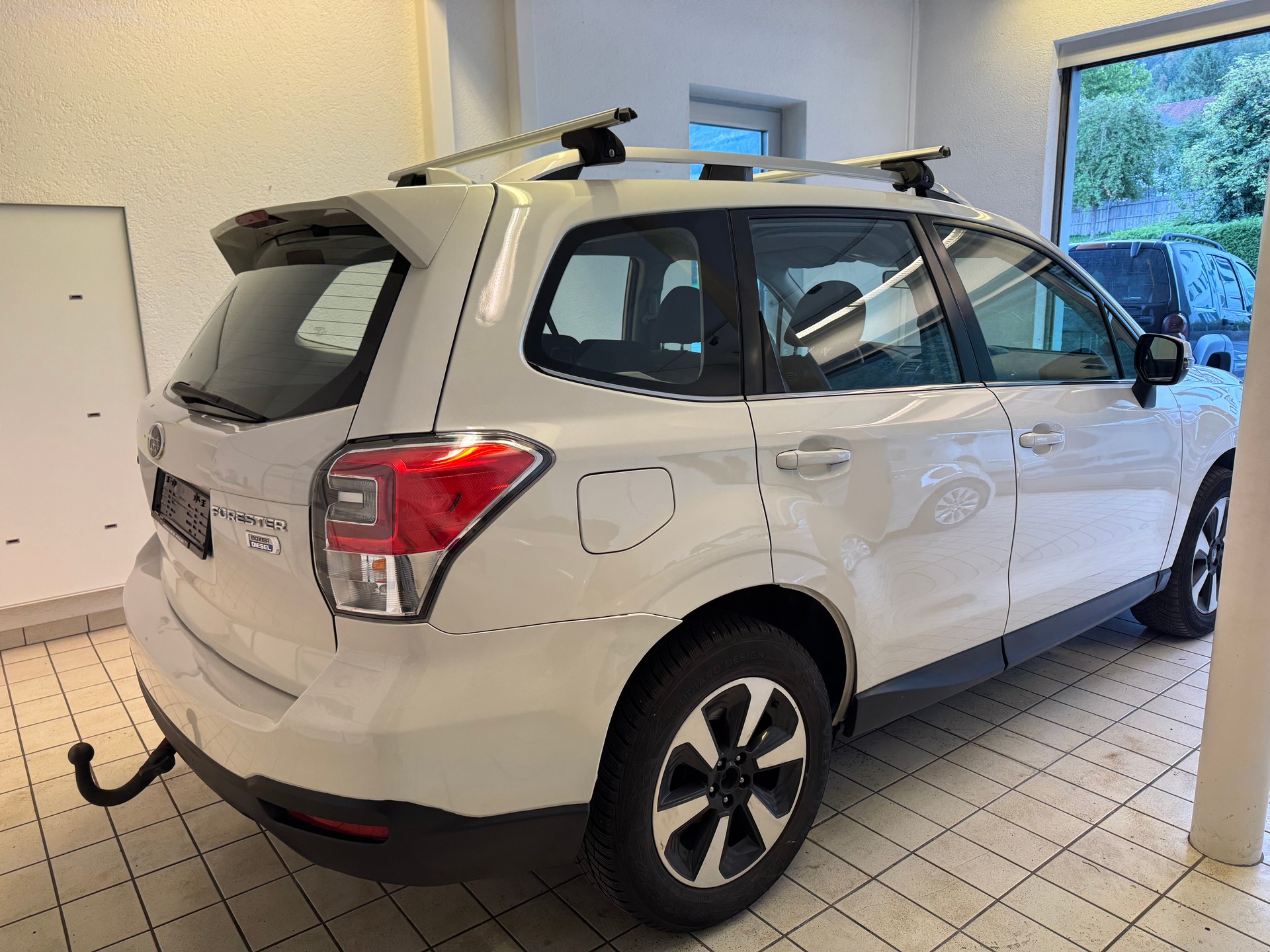 SUBARU Forester 2.0D Advantage Lineatronic-image-8