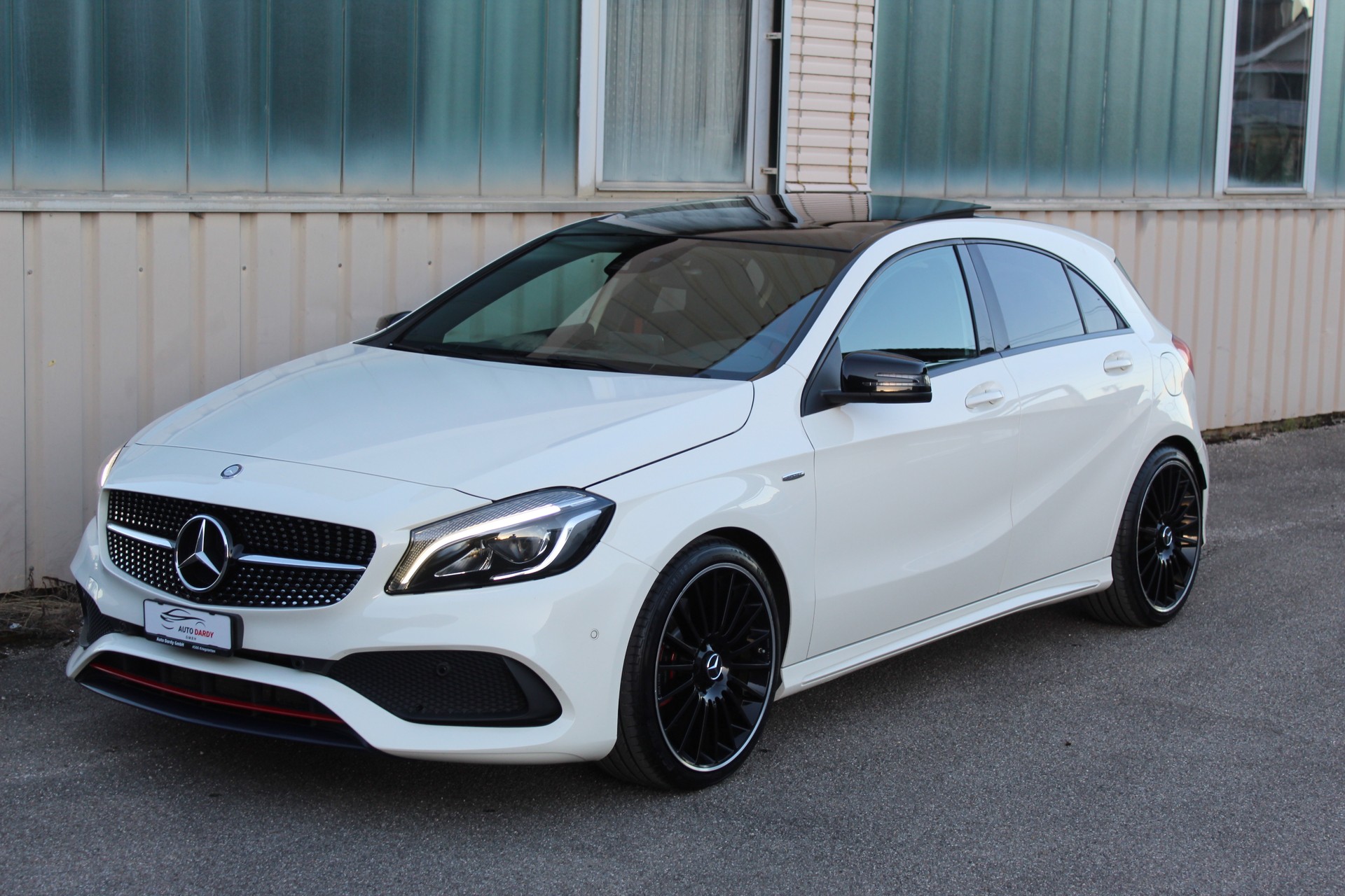 MERCEDES-BENZ A 250 Sport 4Matic 7G-DCT AMG-Line-image-6