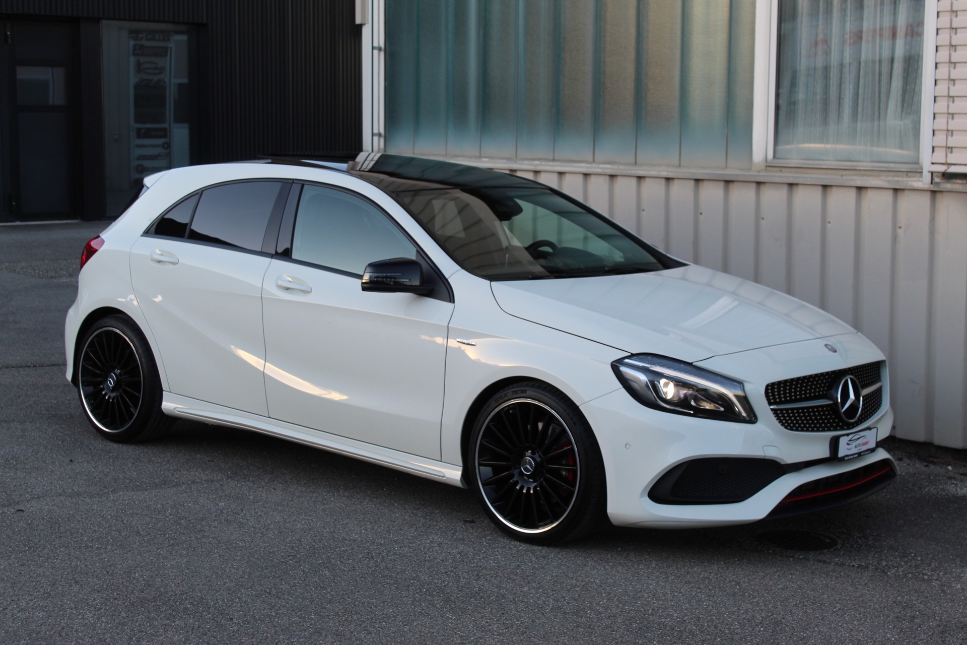 MERCEDES-BENZ A 250 Sport 4Matic 7G-DCT AMG-Line-image-0