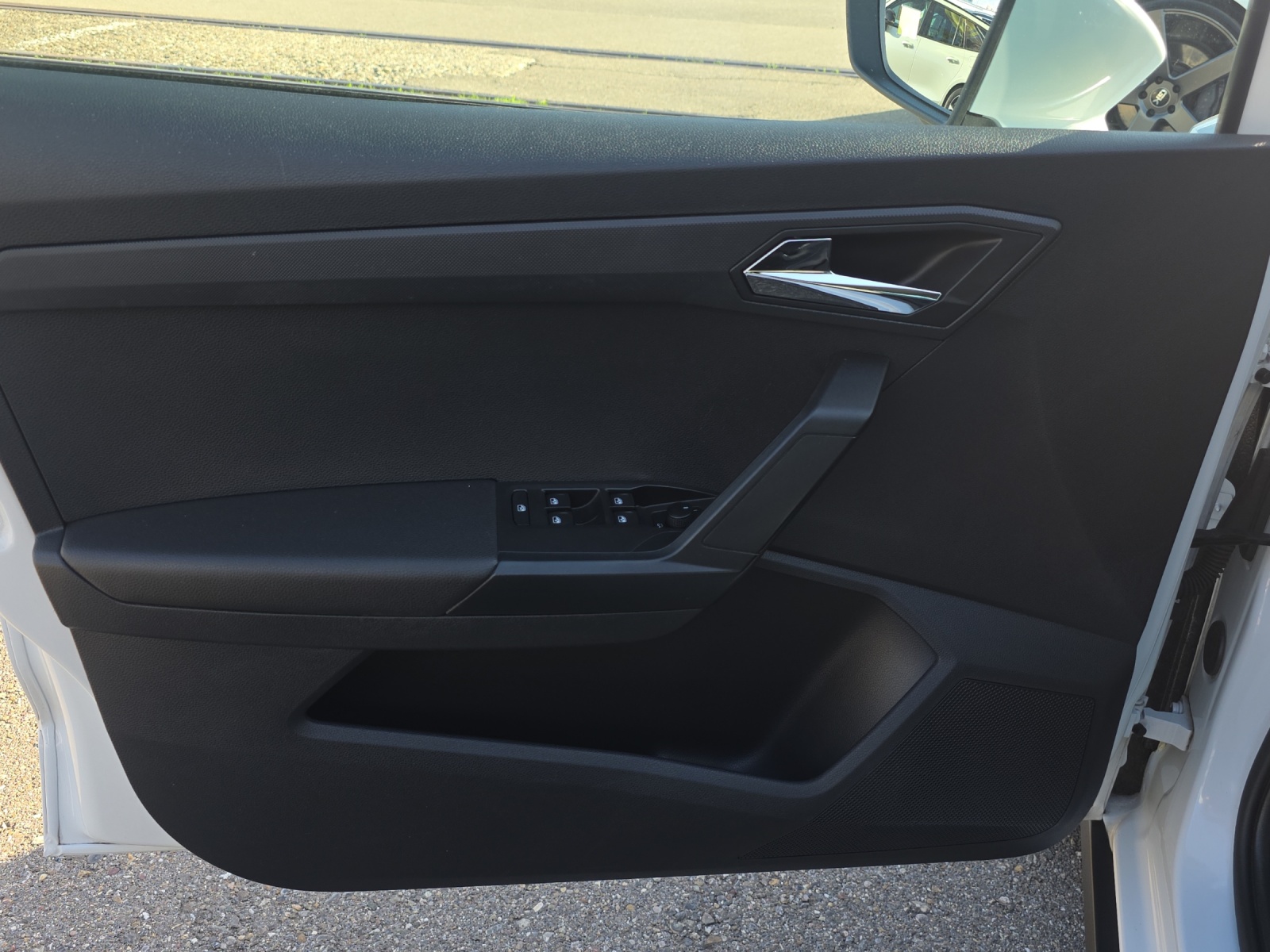 SEAT Arona 1.0 TSI Eco Style DSG-image-12