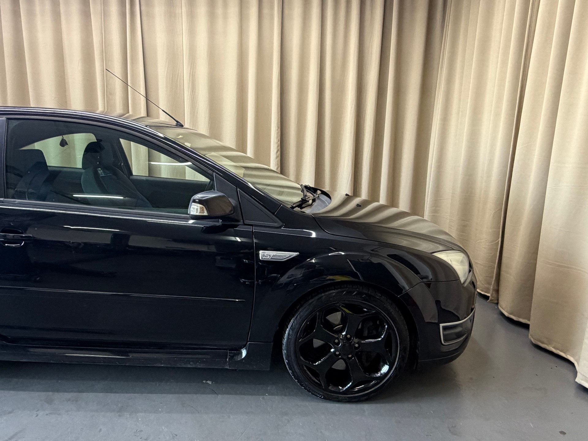 FORD Focus 2.5 Turbo ST-image-4