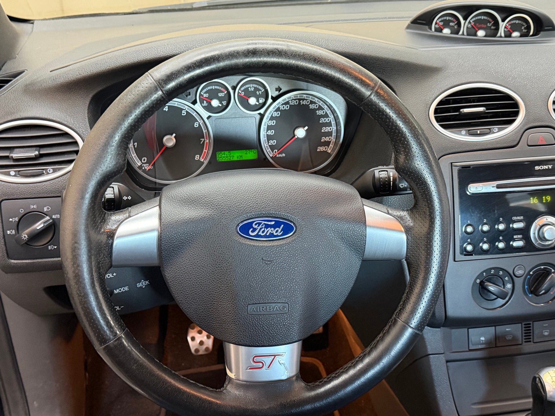 FORD Focus 2.5 Turbo ST-image-6
