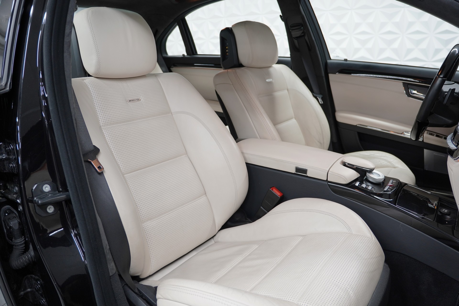MERCEDES-BENZ S 63 AMG 7G-Tronic-image-11