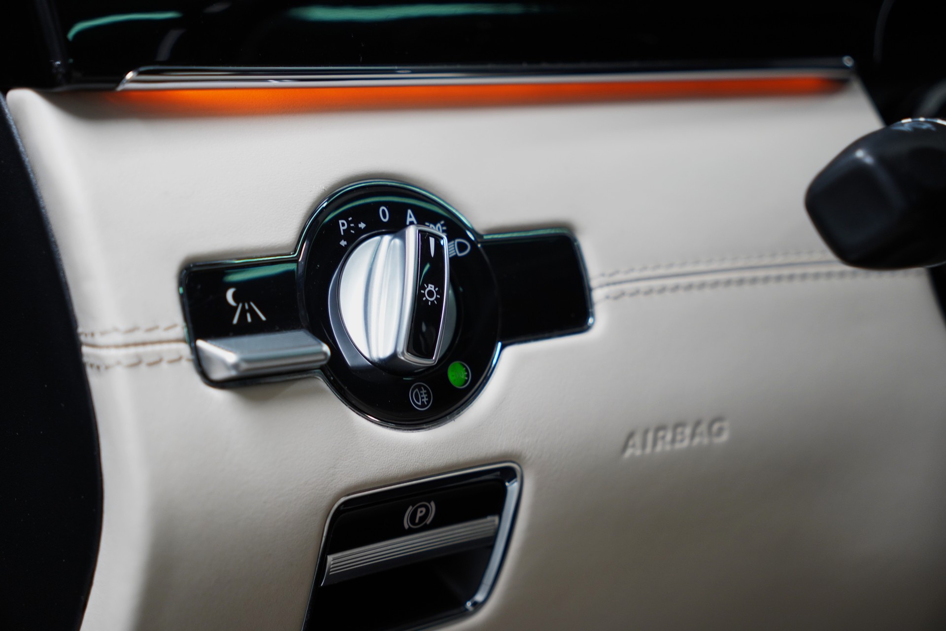MERCEDES-BENZ S 63 AMG 7G-Tronic-image-18