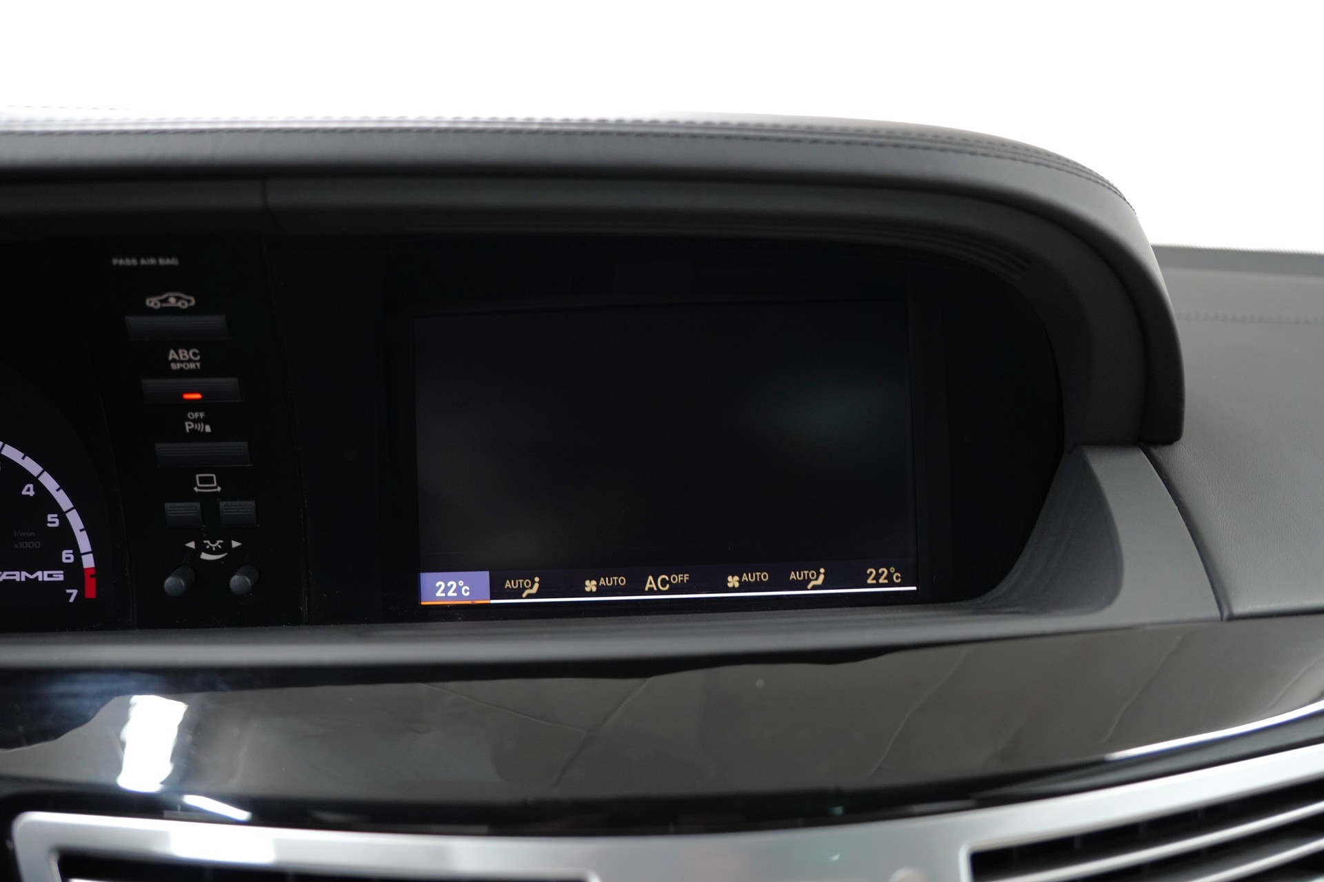 MERCEDES-BENZ S 63 AMG 7G-Tronic-image-15