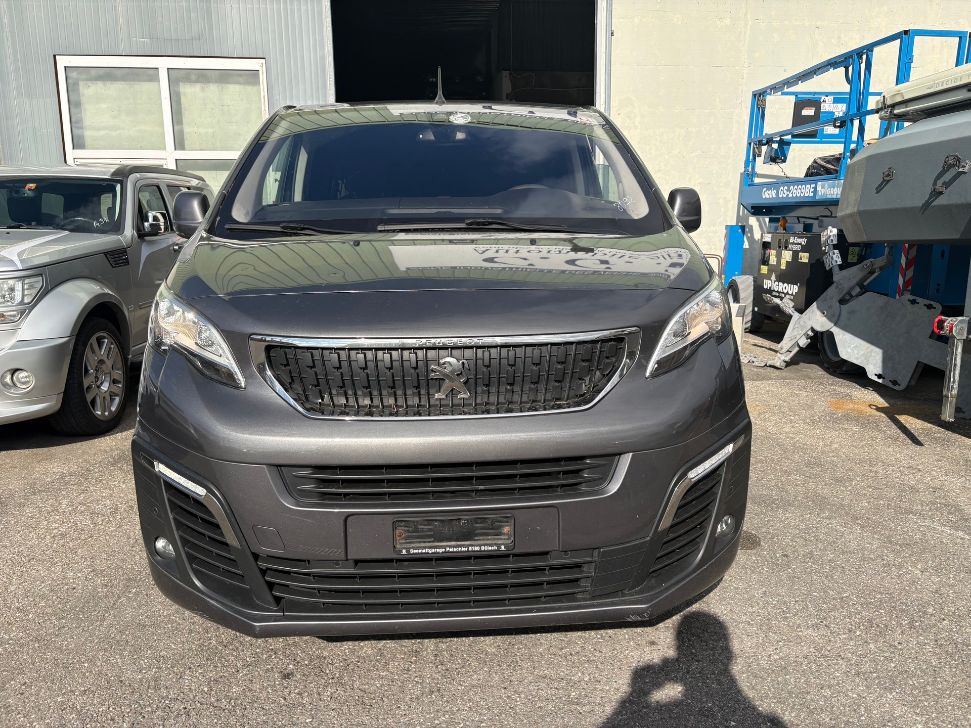 PEUGEOT Traveller 2.0 BlueHDi Allure Standard EAT-image-7