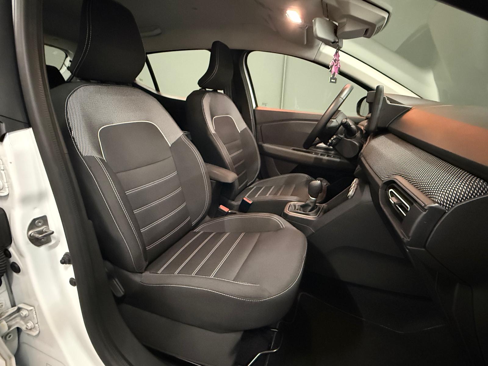 DACIA Sandero TCe 90 Journey CVT *Carplay*-image-13