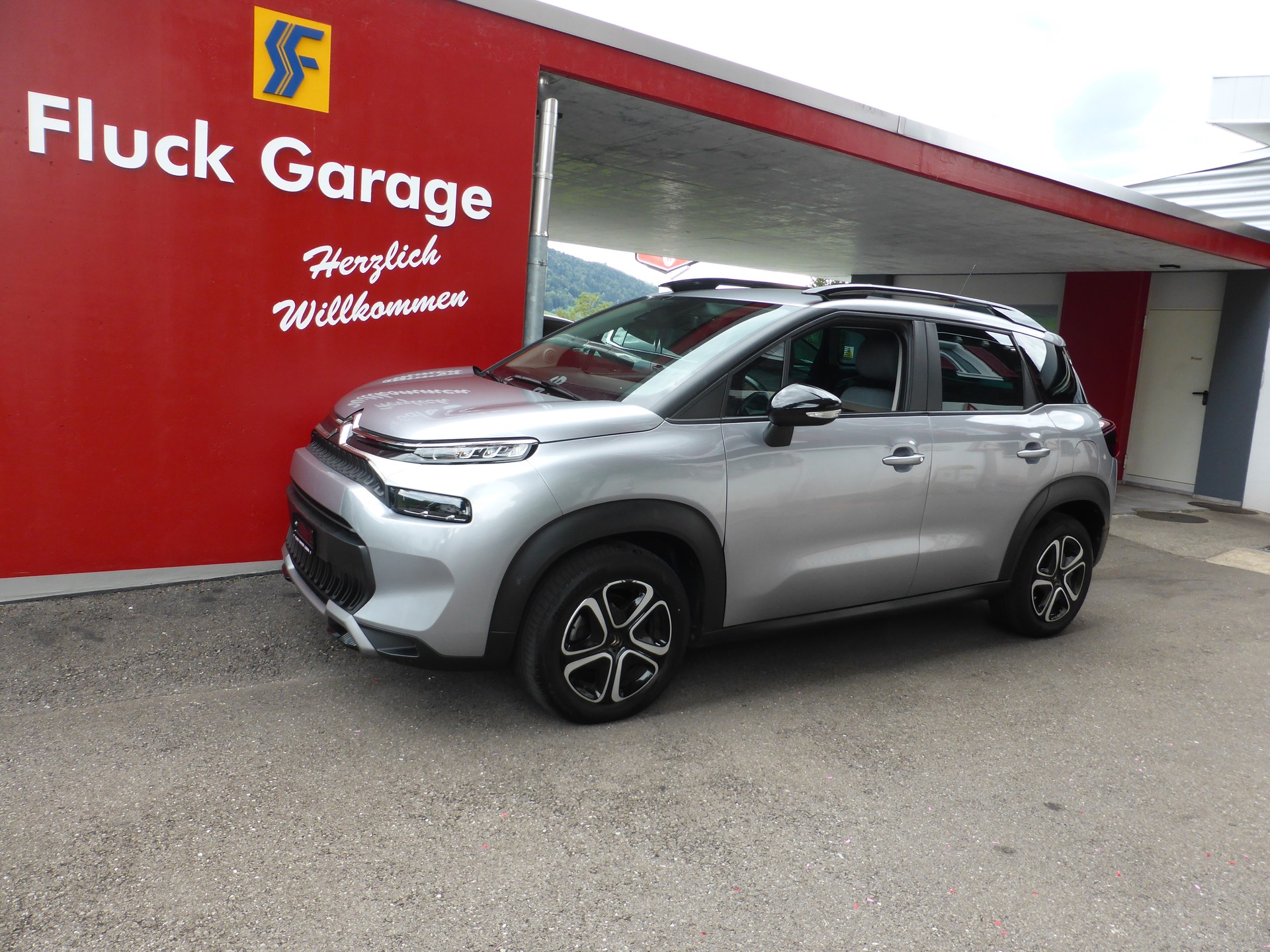 CITROEN C3 Aircross 1.2i PureTech Swiss Edition EAT6-image-0