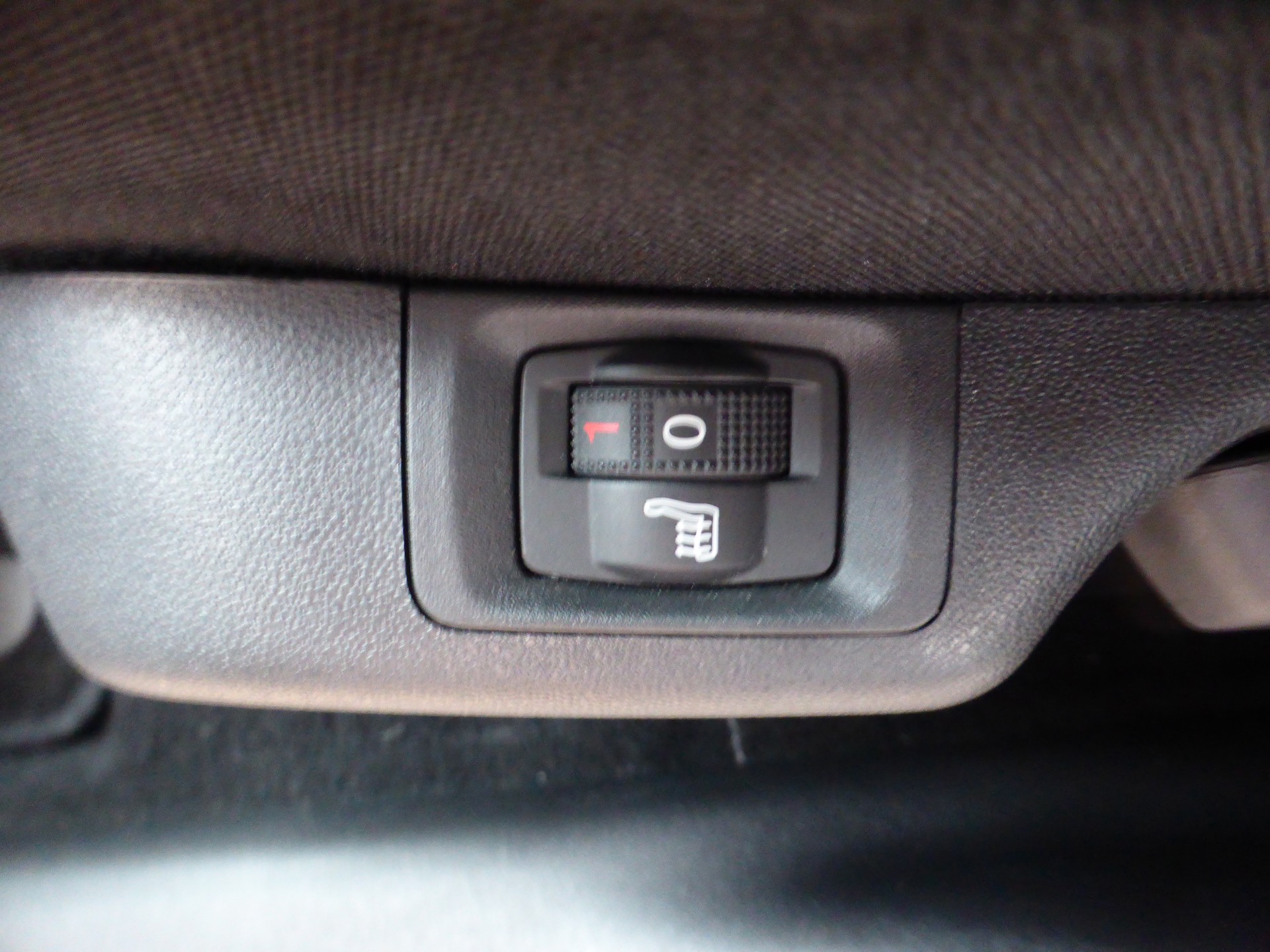 CITROEN C3 Aircross 1.2i PureTech Swiss Edition EAT6-image-13