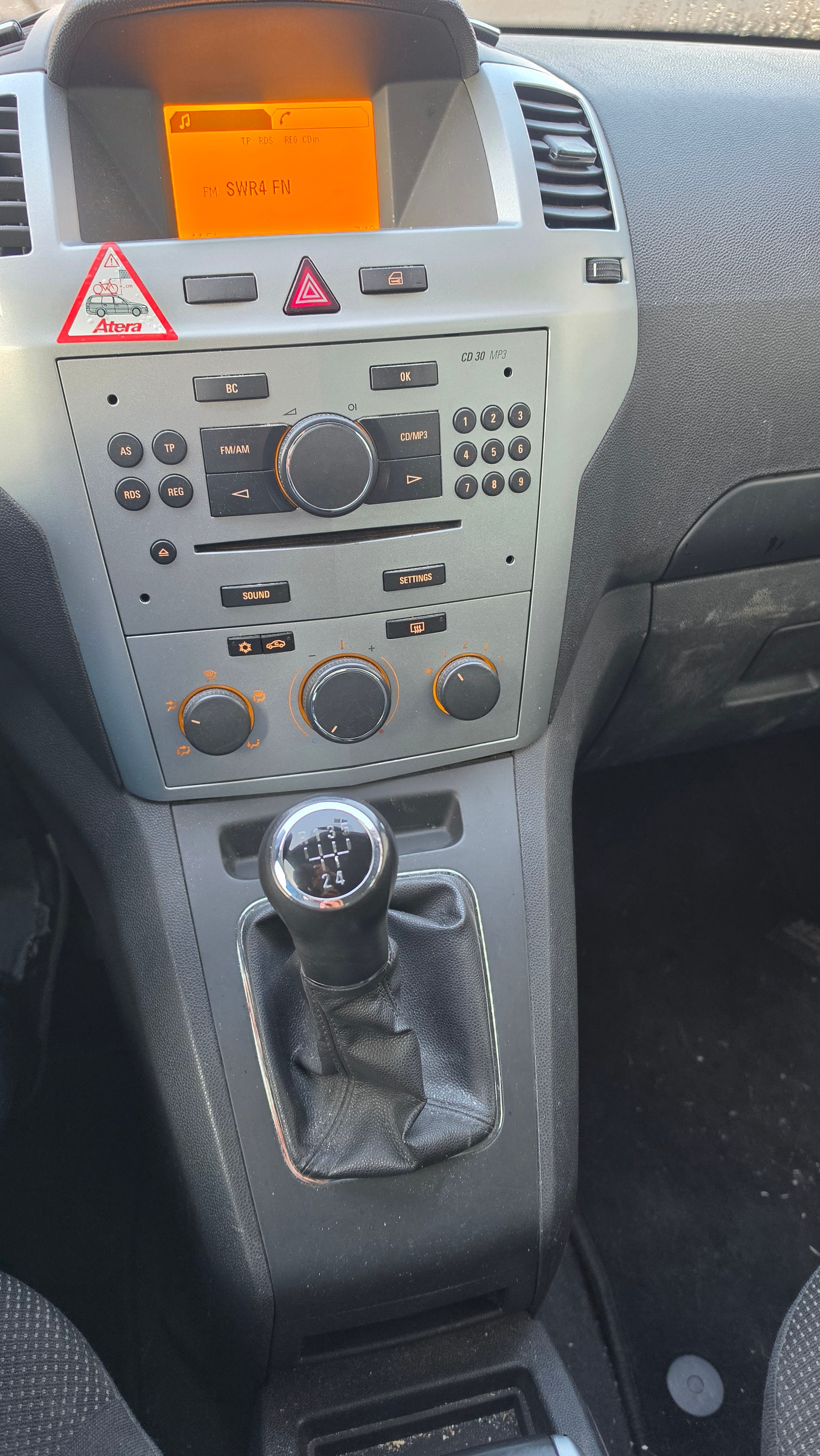 OPEL Zafira 1.8i 16V-image-10